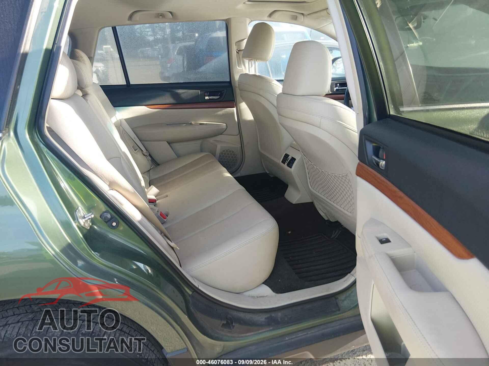 SUBARU OUTBACK 2014 - 4S4BRBLC0E3301594