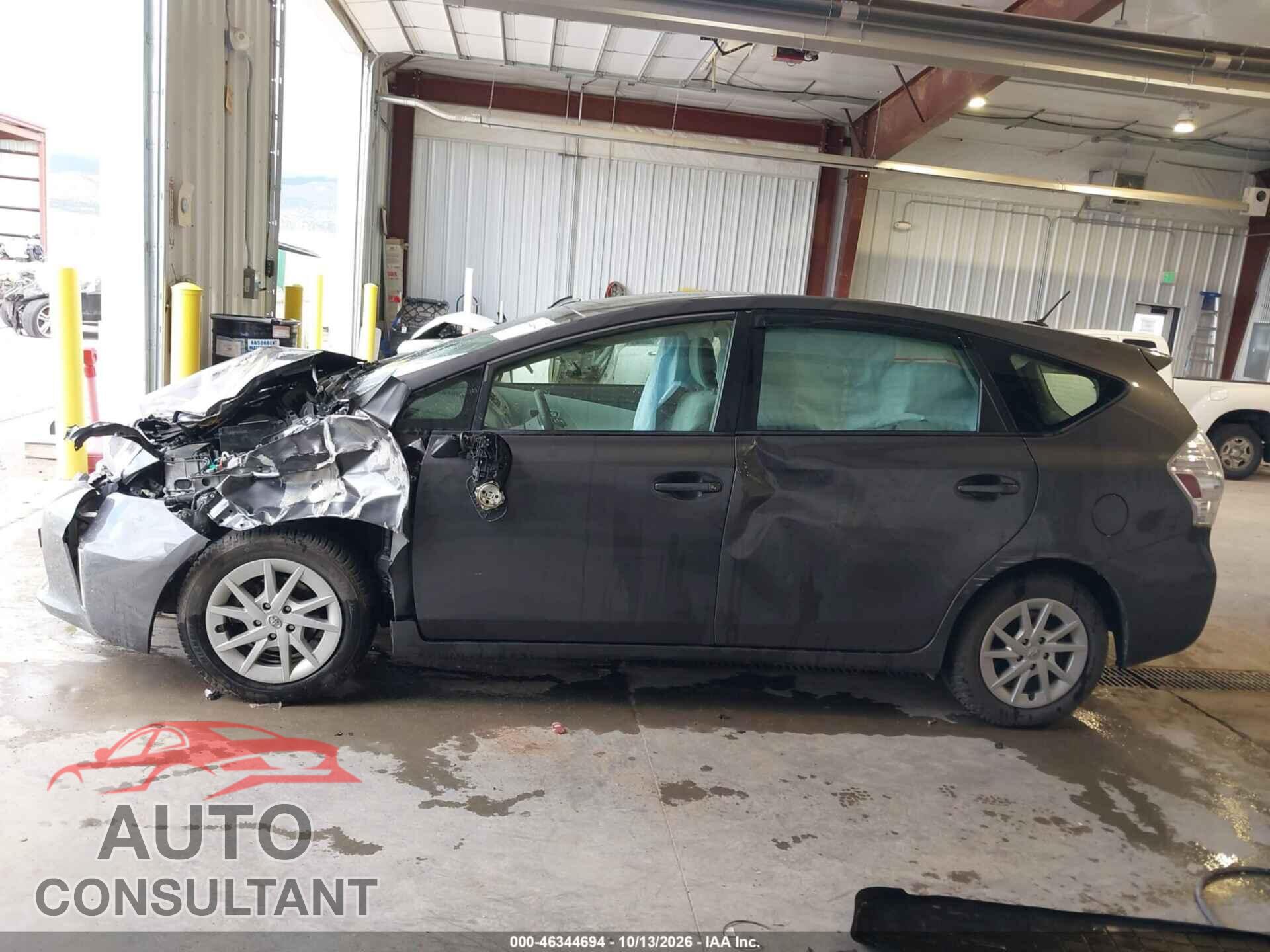 TOYOTA PRIUS V 2014 - JTDZN3EU5EJ013446