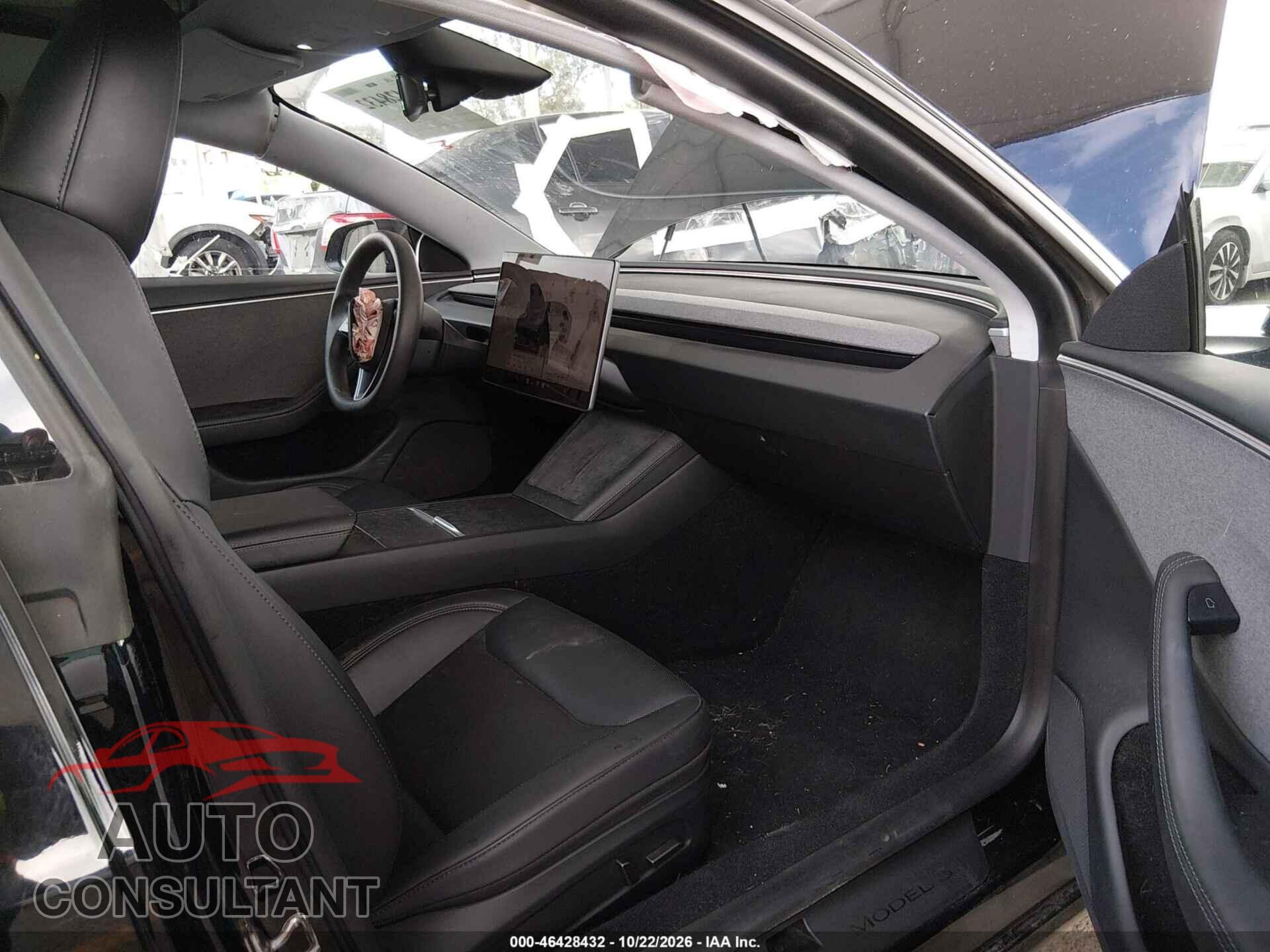 TESLA MODEL 3 2024 - 5YJ3E1EA5RF732810