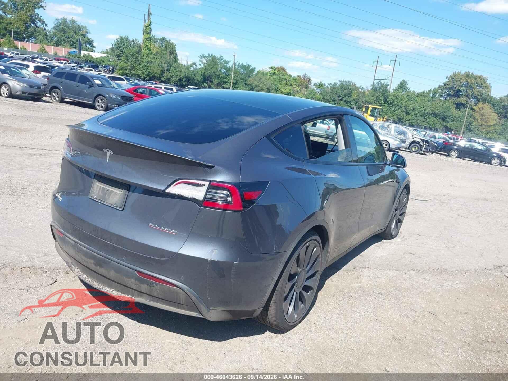 TESLA MODEL Y 2020 - 5YJYGDEF7LF009707