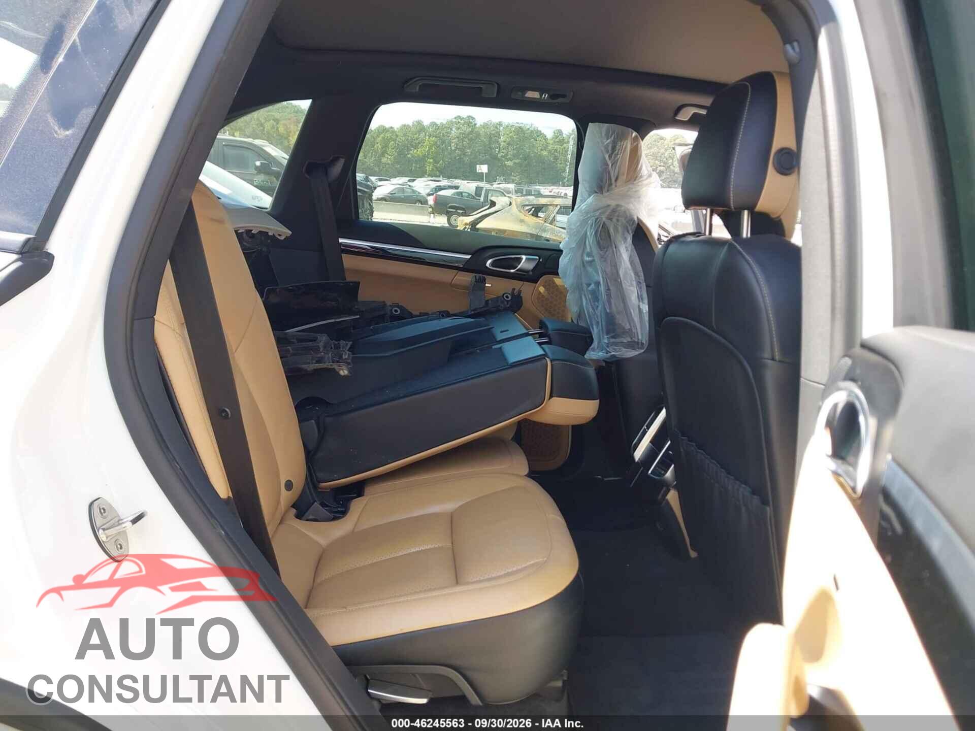 PORSCHE CAYENNE 2017 - WP1AA2A27HKA91831