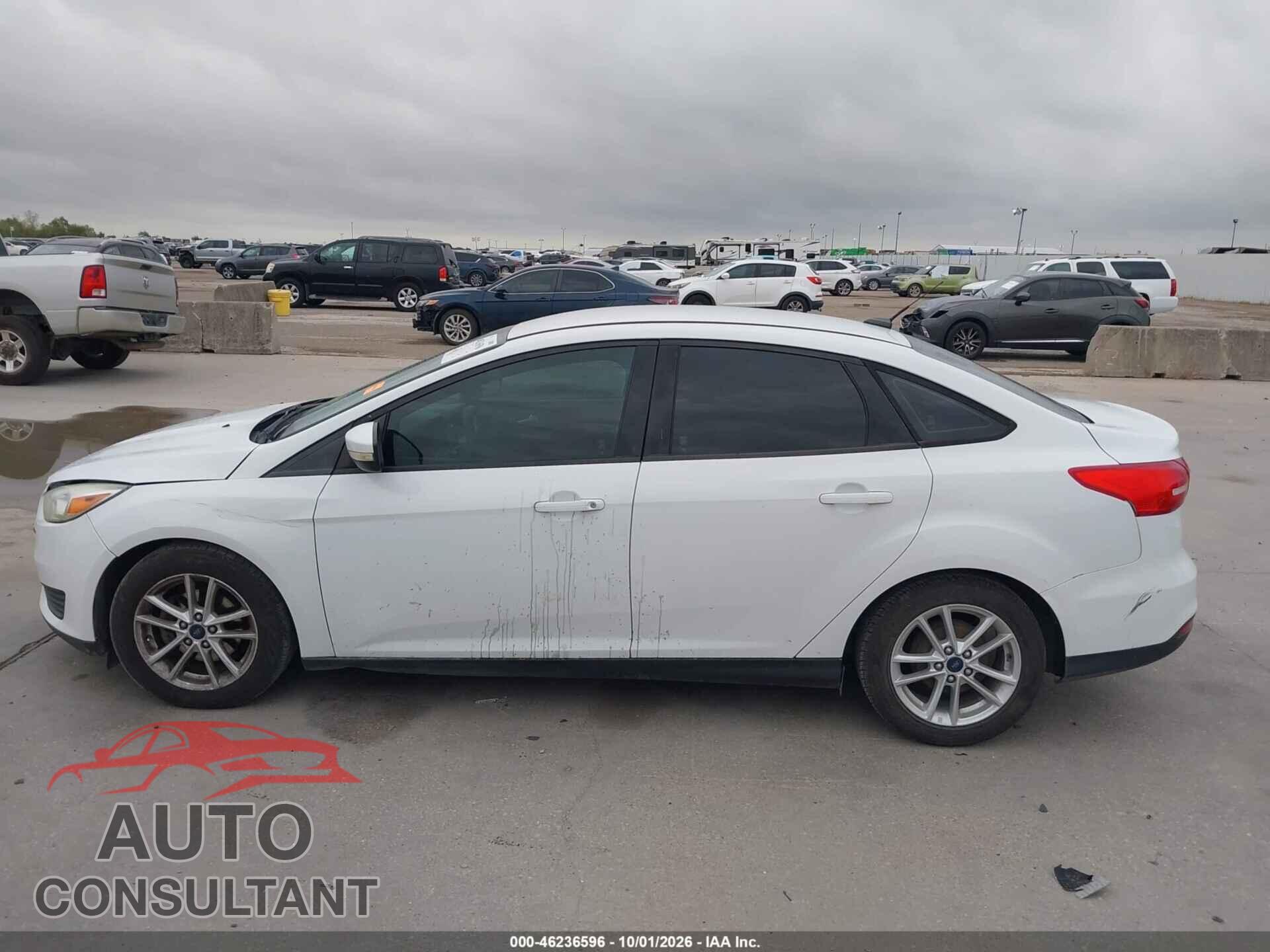 FORD FOCUS 2015 - 1FADP3F26FL205889