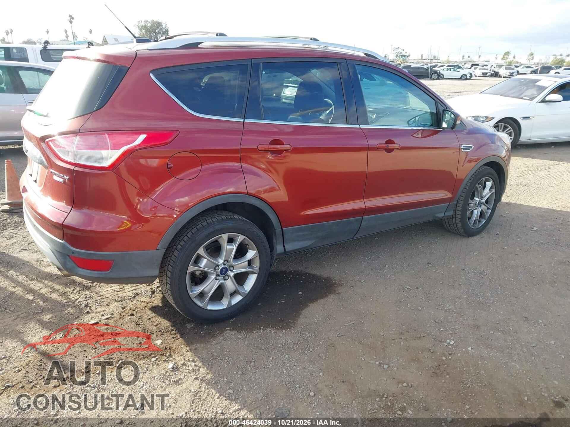 FORD ESCAPE 2015 - 1FMCU9JX7FUB96517