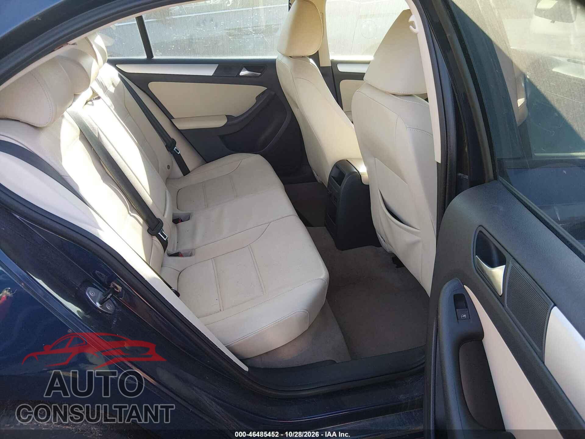 VOLKSWAGEN JETTA 2012 - 3VWLL7AJ9CM339231