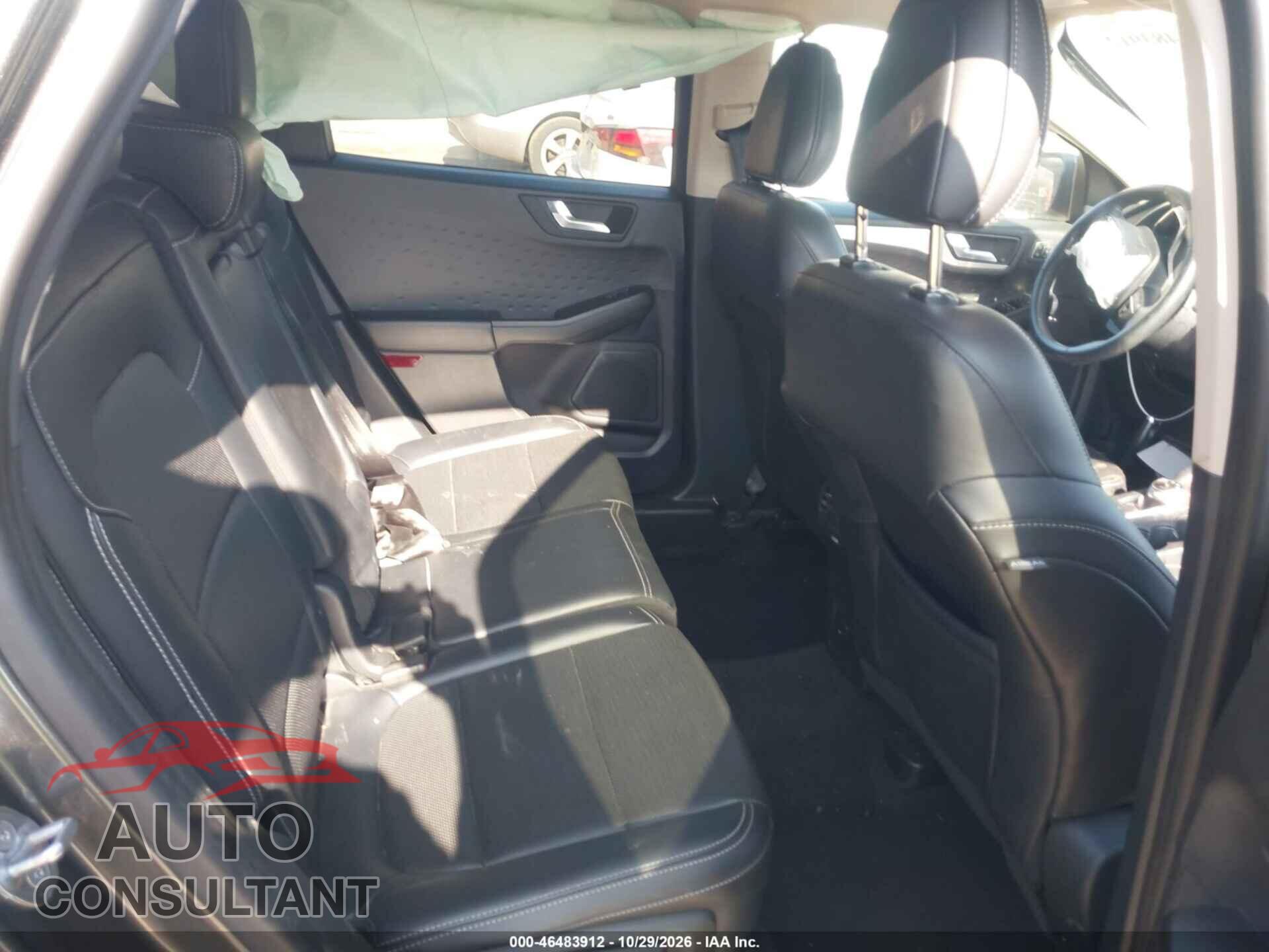 FORD ESCAPE 2020 - 1FMCU0H62LUA24898