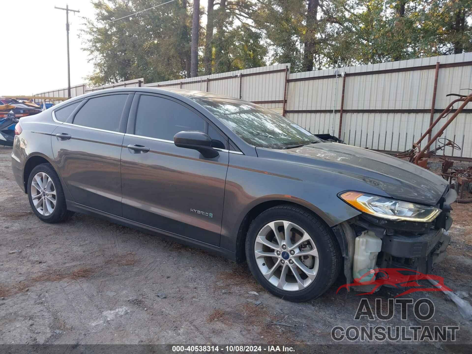 FORD FUSION HYBRID 2019 - 3FA6P0LU7KR147218