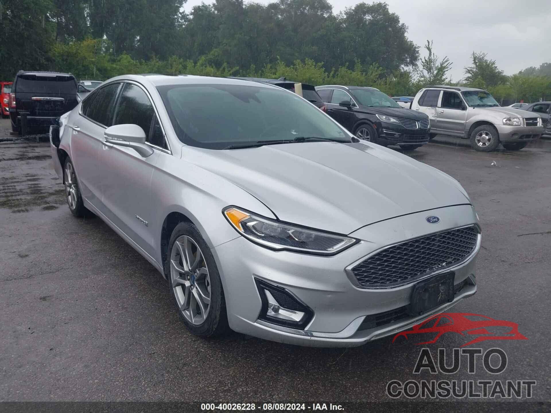 FORD FUSION HYBRID 2019 - 3FA6P0RU2KR273610