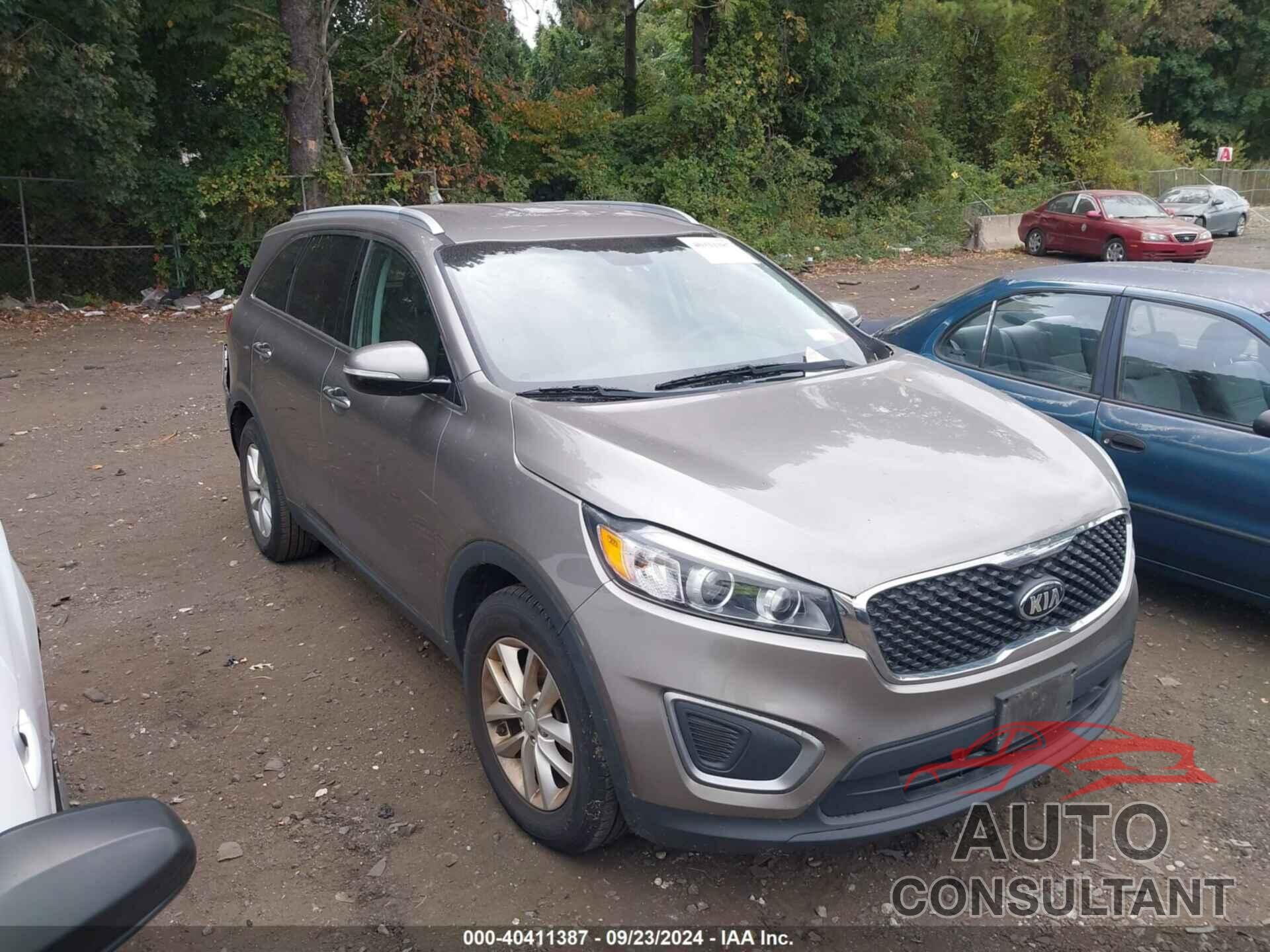 KIA SORENTO 2016 - 5XYPG4A38GG004635