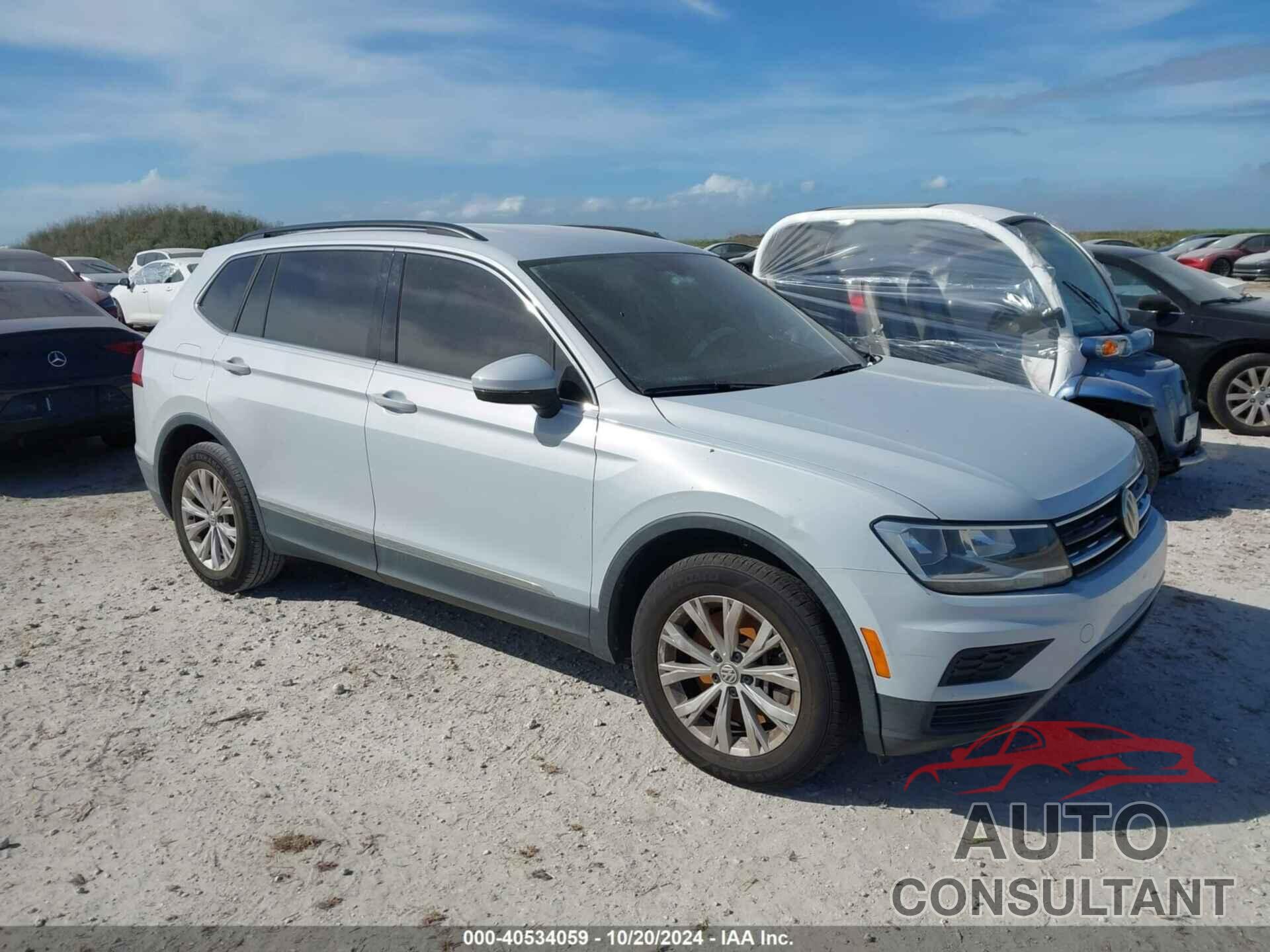 VOLKSWAGEN TIGUAN 2018 - 3VV3B7AX3JM147425