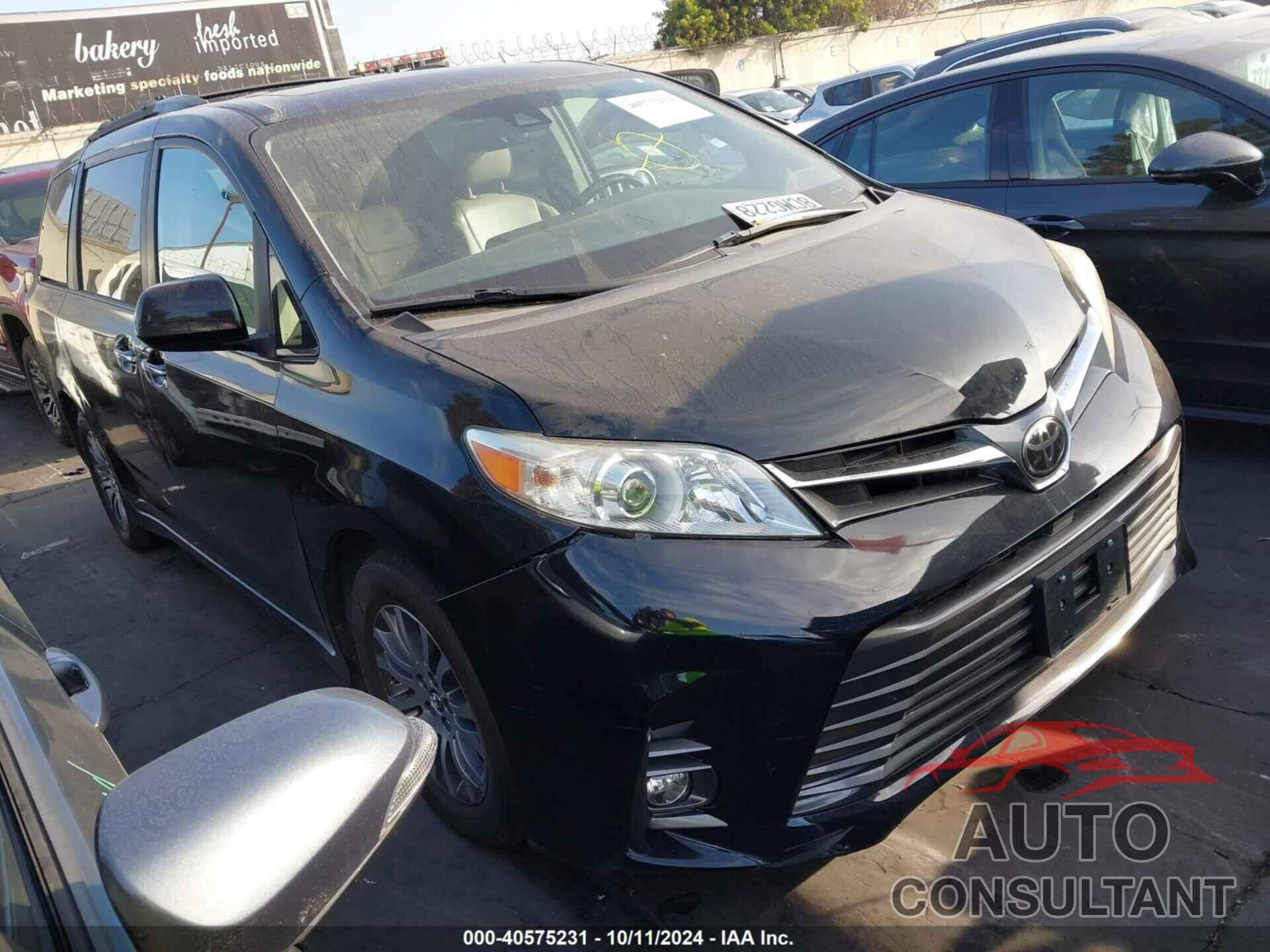 TOYOTA SIENNA 2018 - 5TDYZ3DC3JS922758