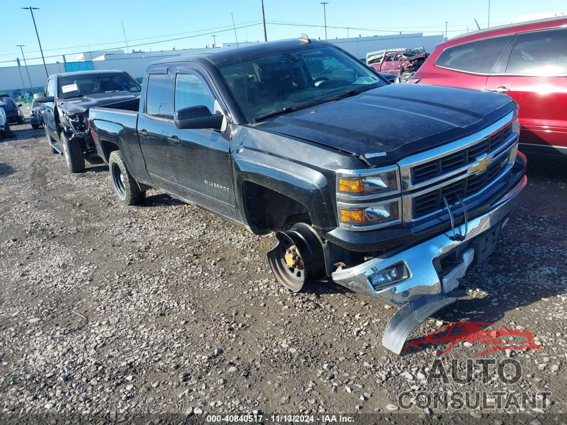 CHEVROLET SILVERADO 1500 2015 - 1GCVKREC2FZ411248