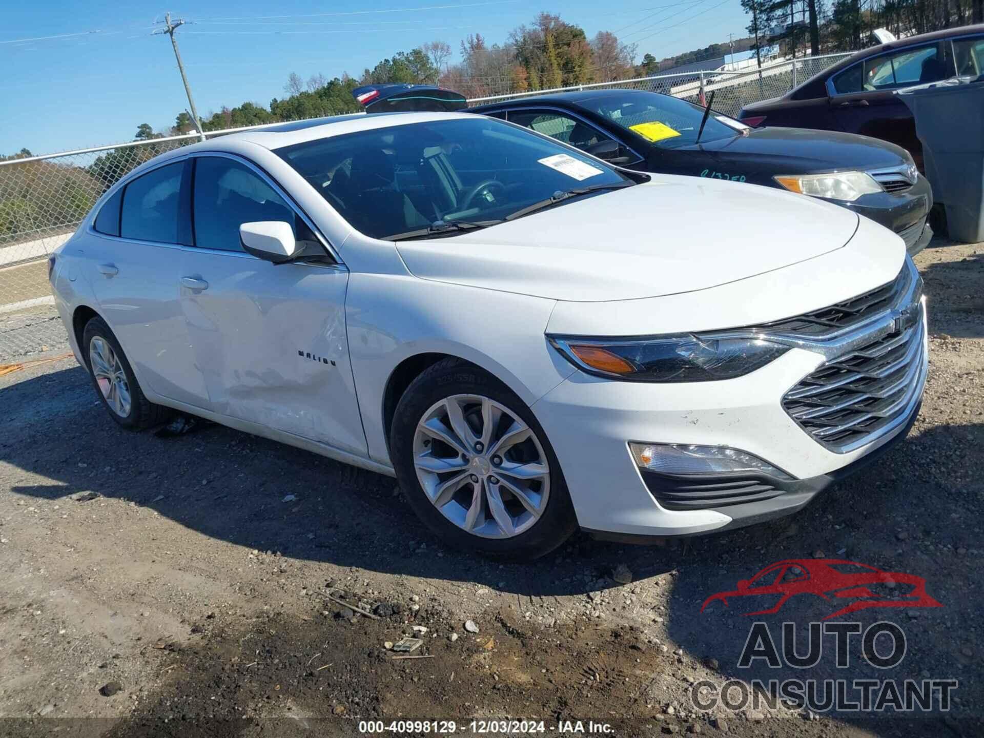 CHEVROLET MALIBU 2019 - 1G1ZD5ST4KF222565