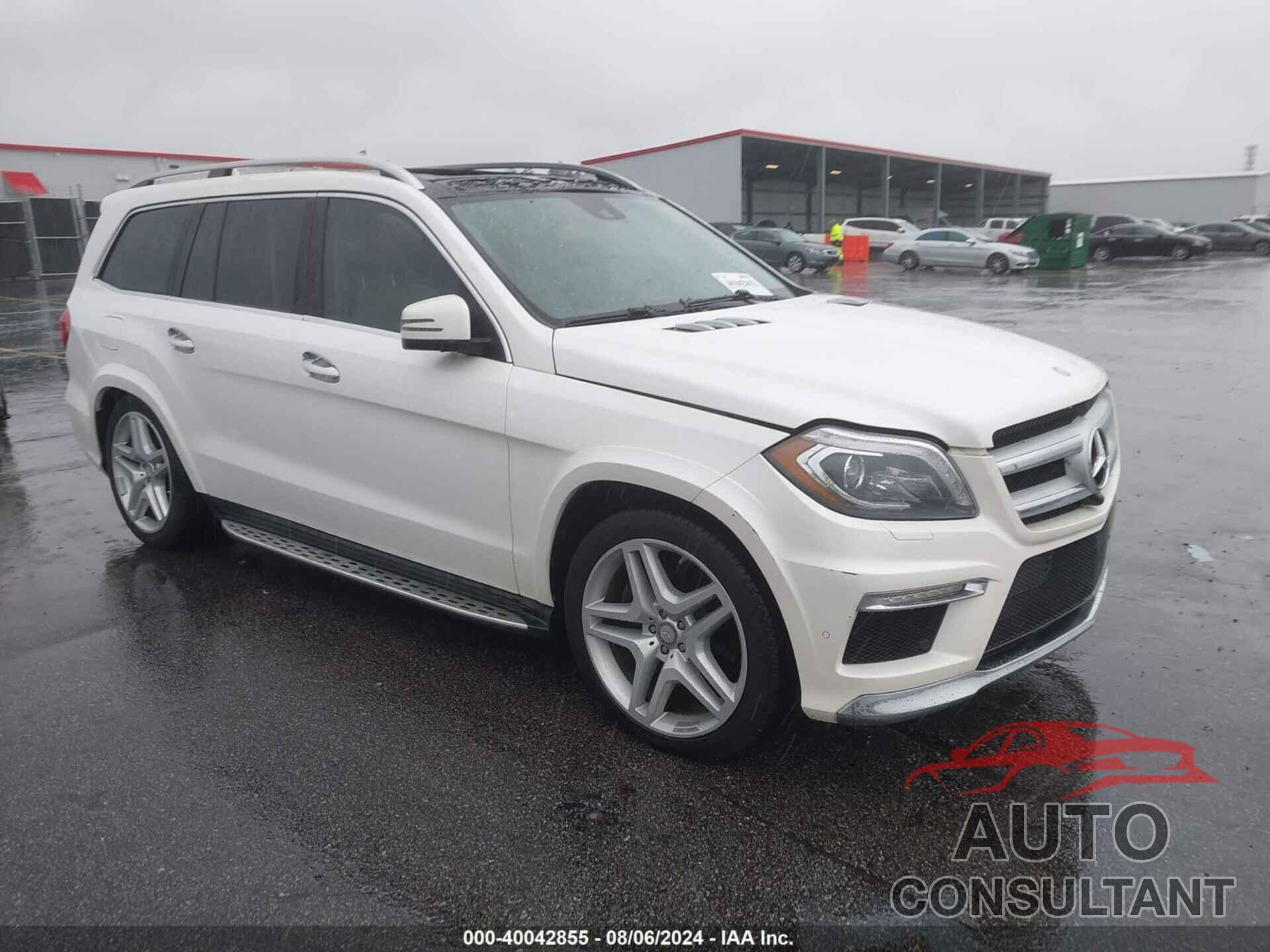 MERCEDES-BENZ GL 550 2015 - 4JGDF7DE9FA442143