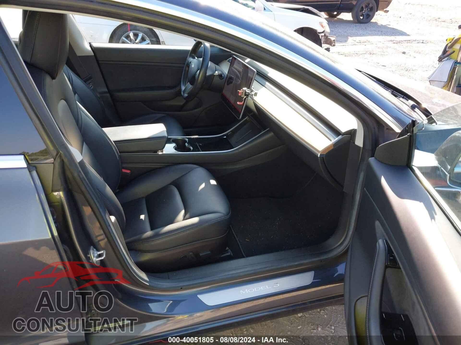TESLA MODEL 3 2018 - 5YJ3E1EA8JF017718