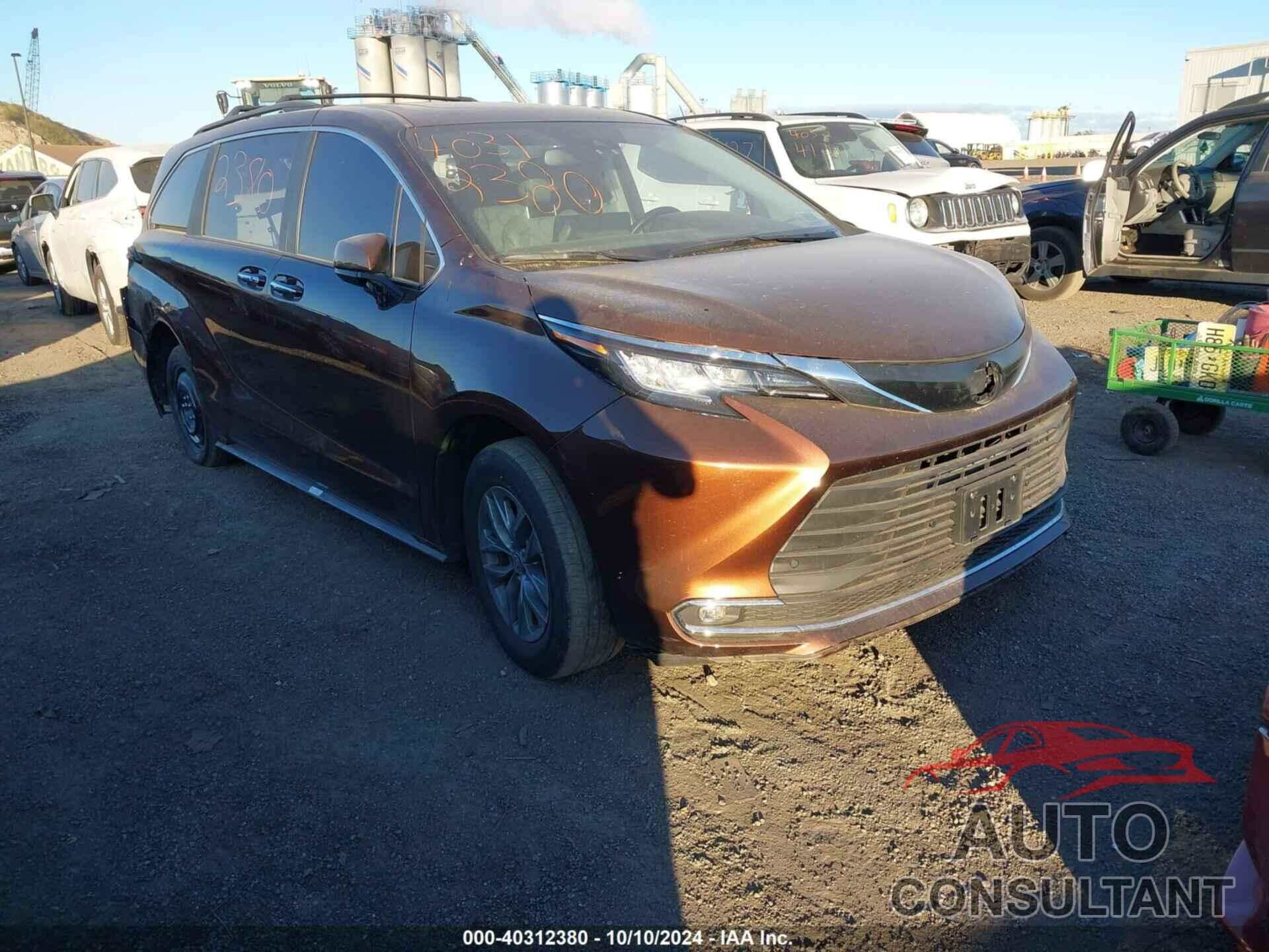 TOYOTA SIENNA 2022 - 5TDYRKEC0NS122059