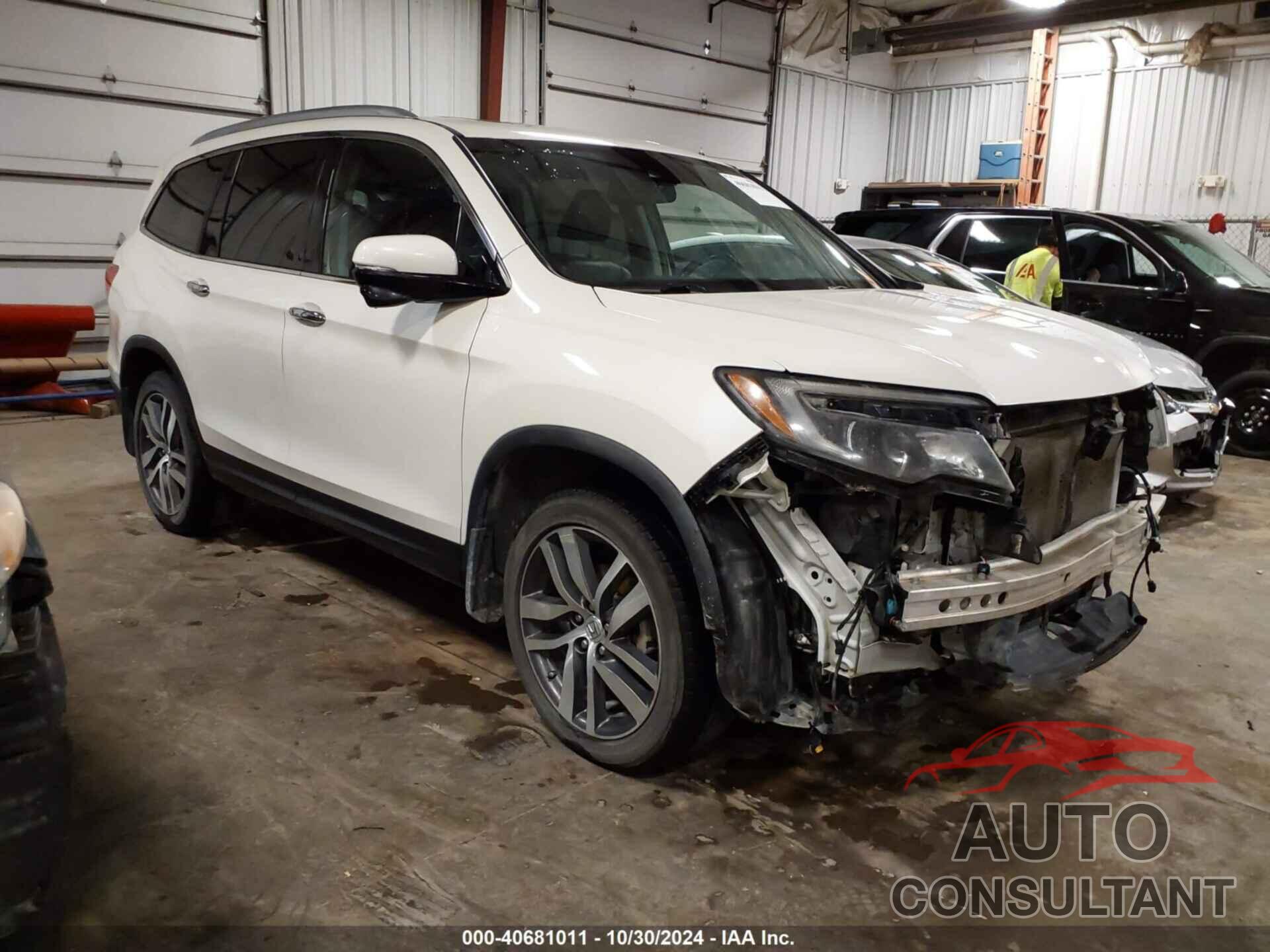 HONDA PILOT 2018 - 5FNYF6H90JB011509