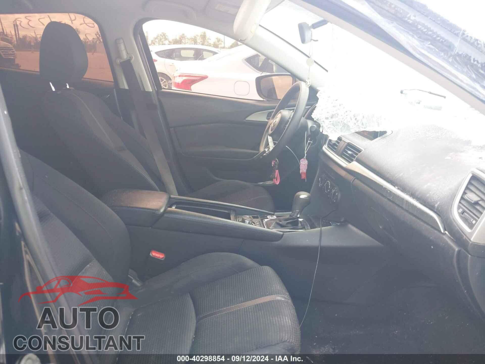 MAZDA MAZDA3 2017 - 3MZBN1U73HM120761