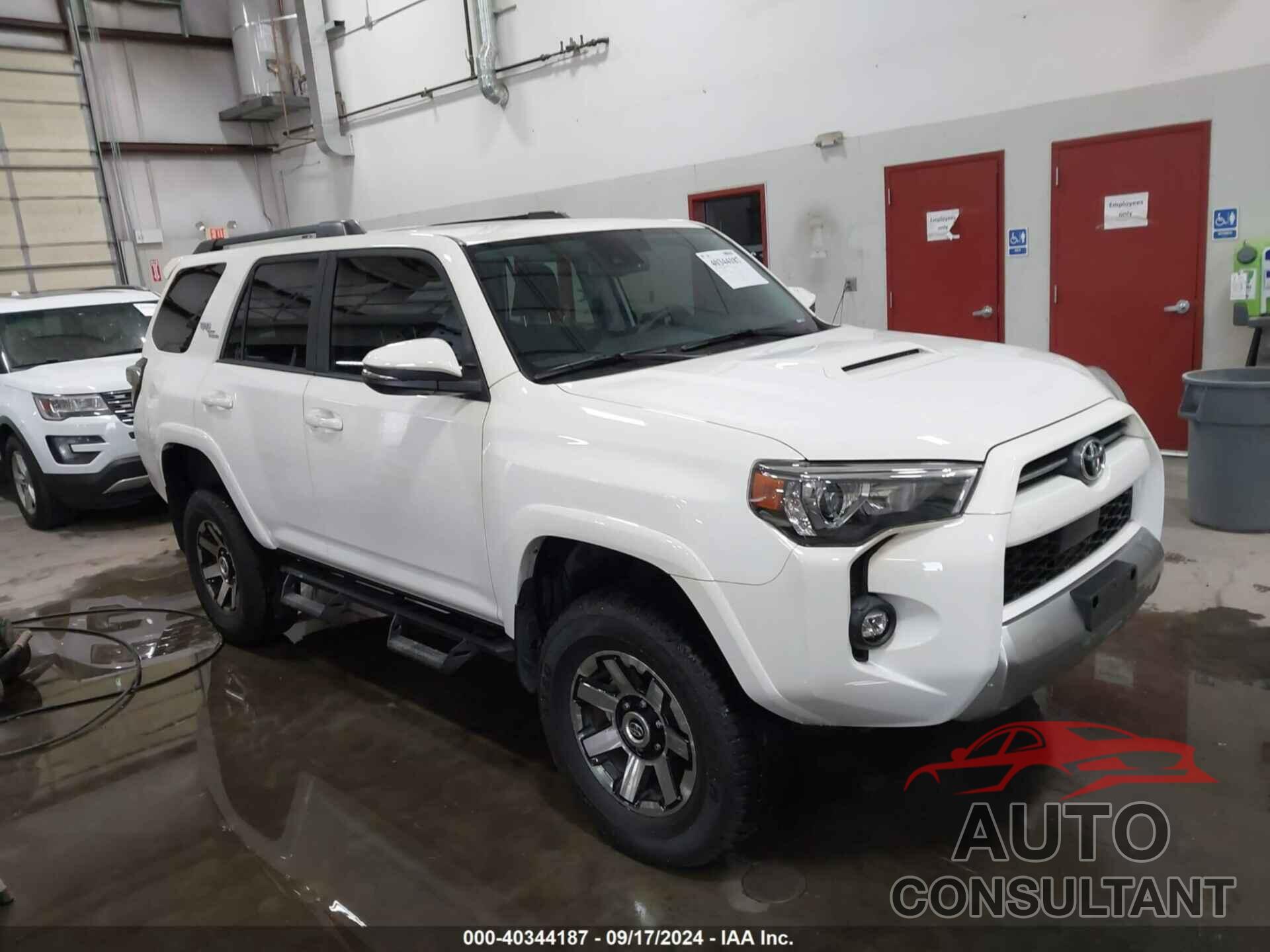 TOYOTA 4RUNNER 2023 - JTERU5JR4P6204034