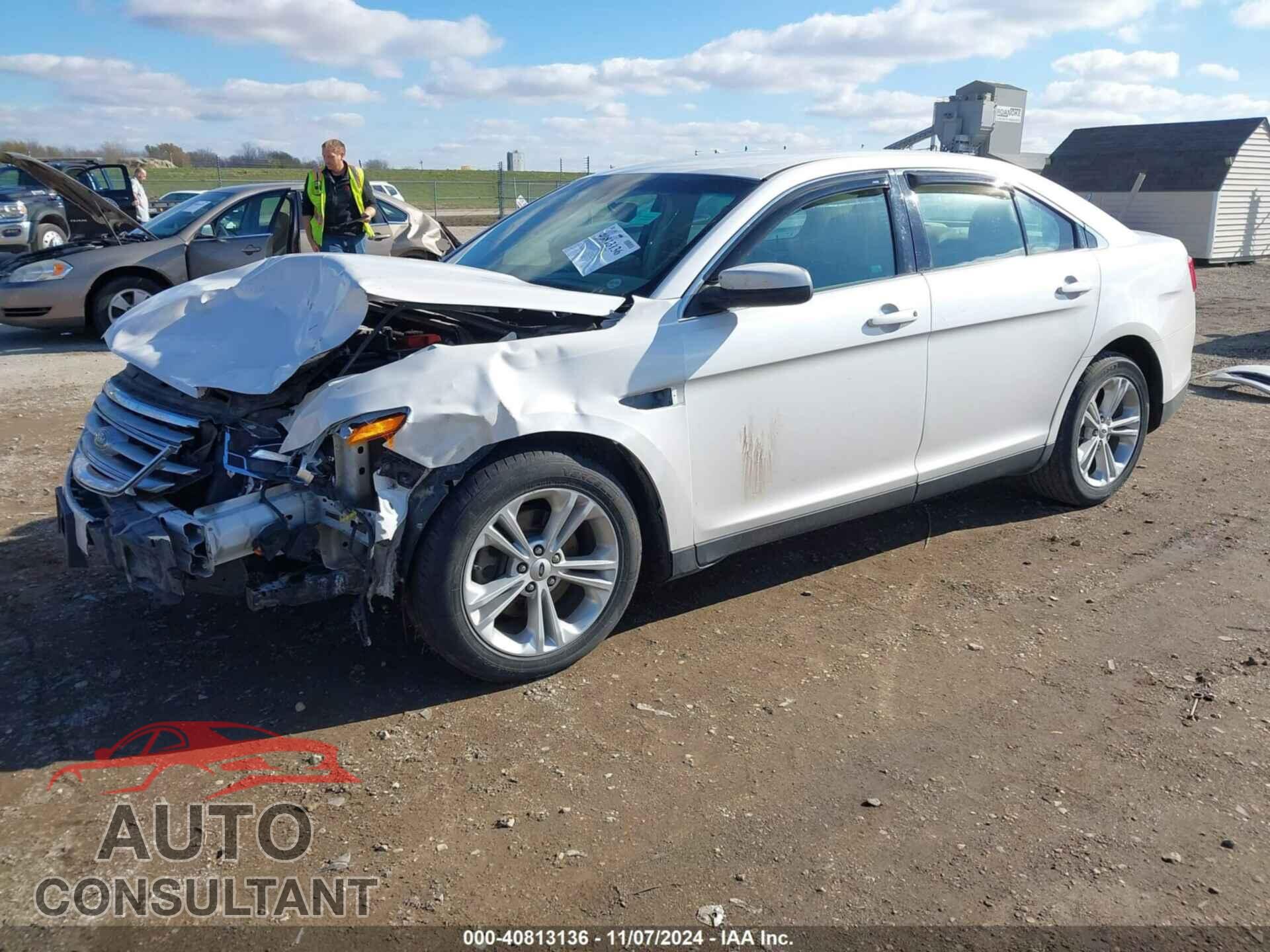 FORD TAURUS 2013 - 1FAHP2E84DG170891