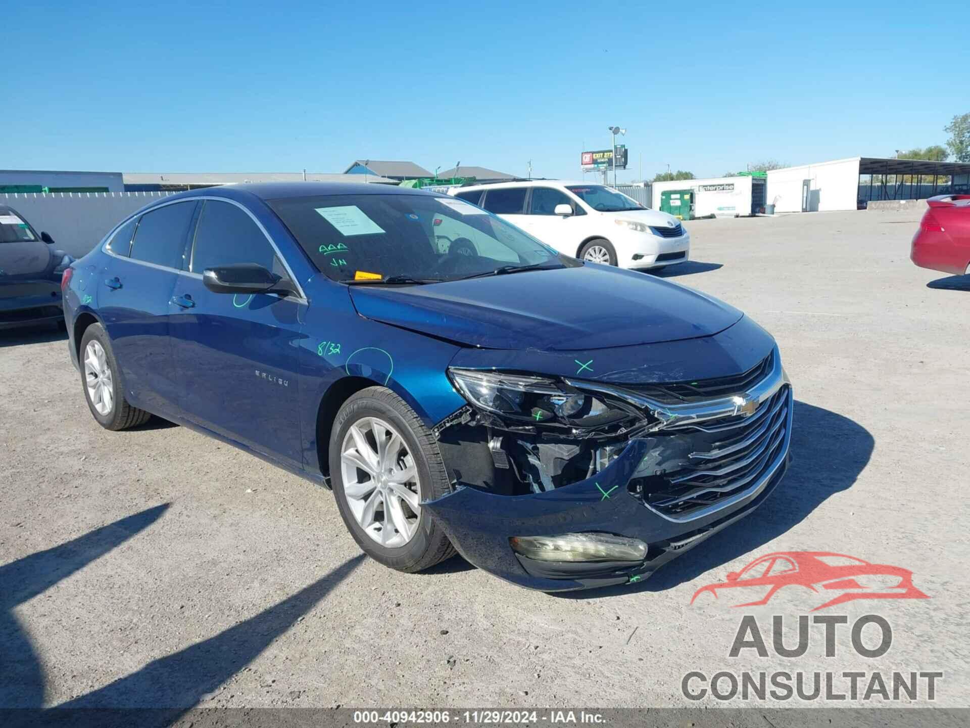 CHEVROLET MALIBU 2019 - 1G1ZD5ST8KF145571