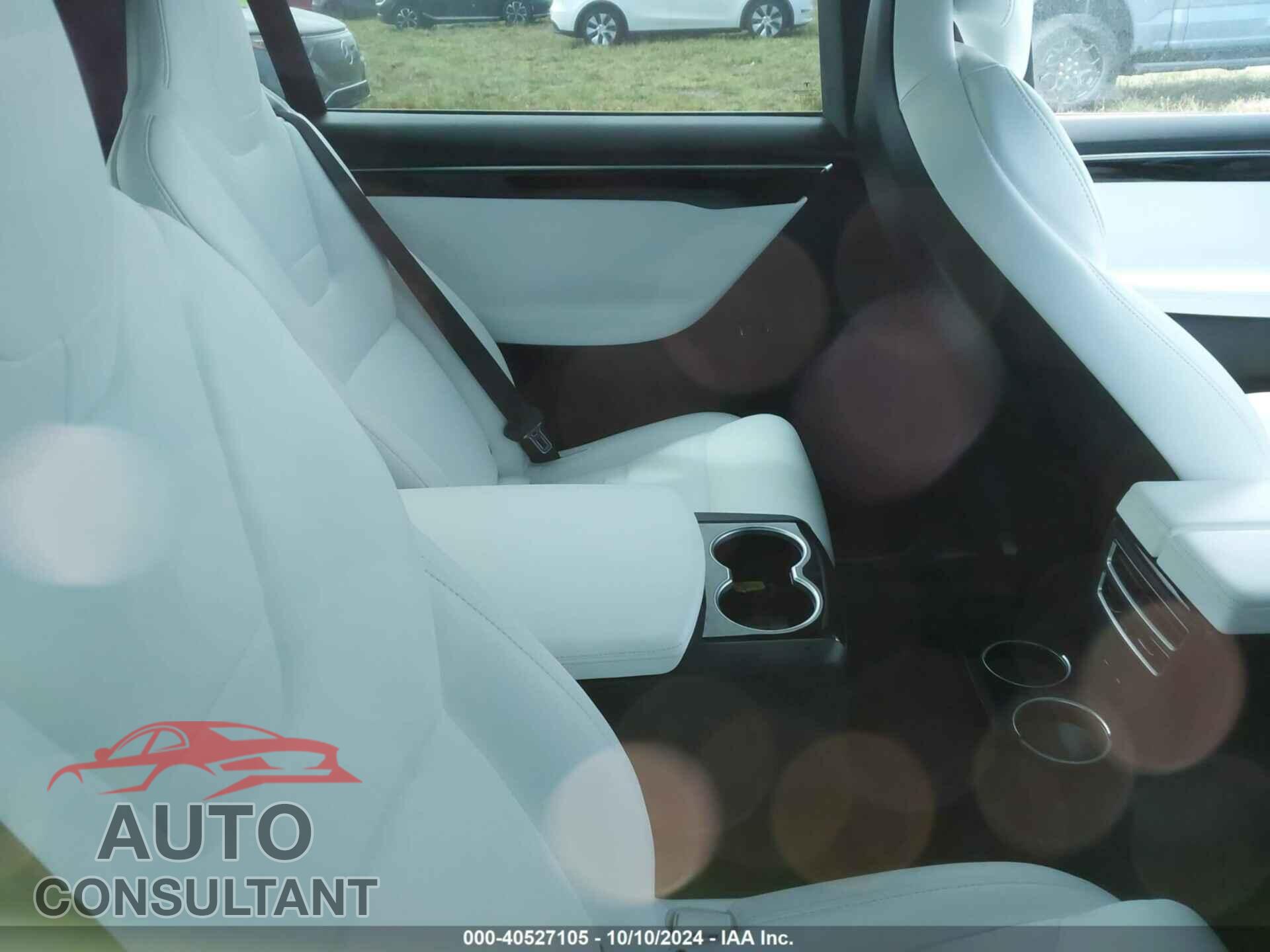 TESLA MODEL X 2017 - 5YJXCBE20HF061003