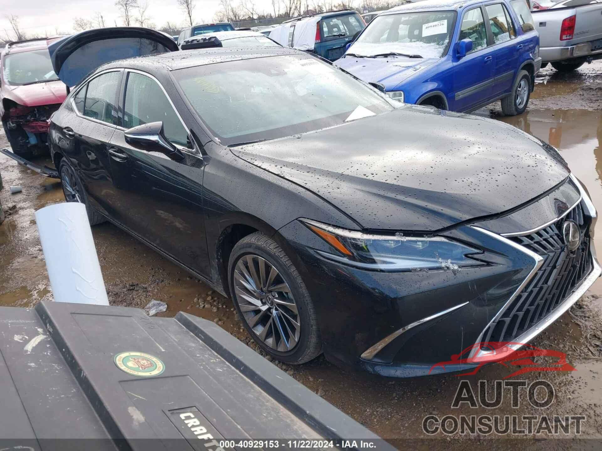 LEXUS ES 300H 2024 - 58AFA1C15RU040103