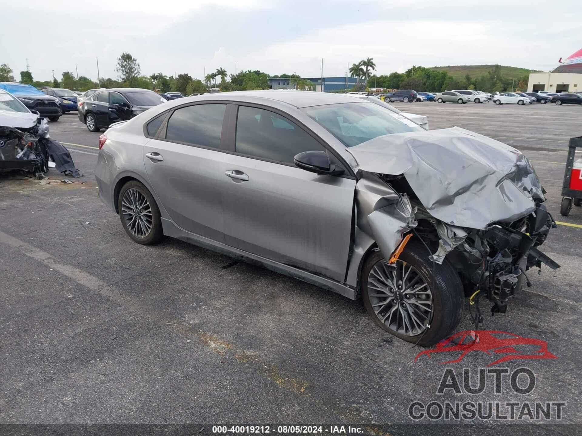 KIA FORTE 2023 - 3KPF54AD8PE611142