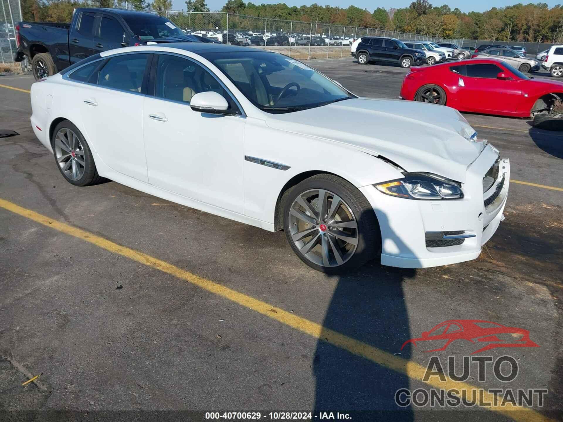 JAGUAR XJ 2016 - SAJWA1C76G8V99618