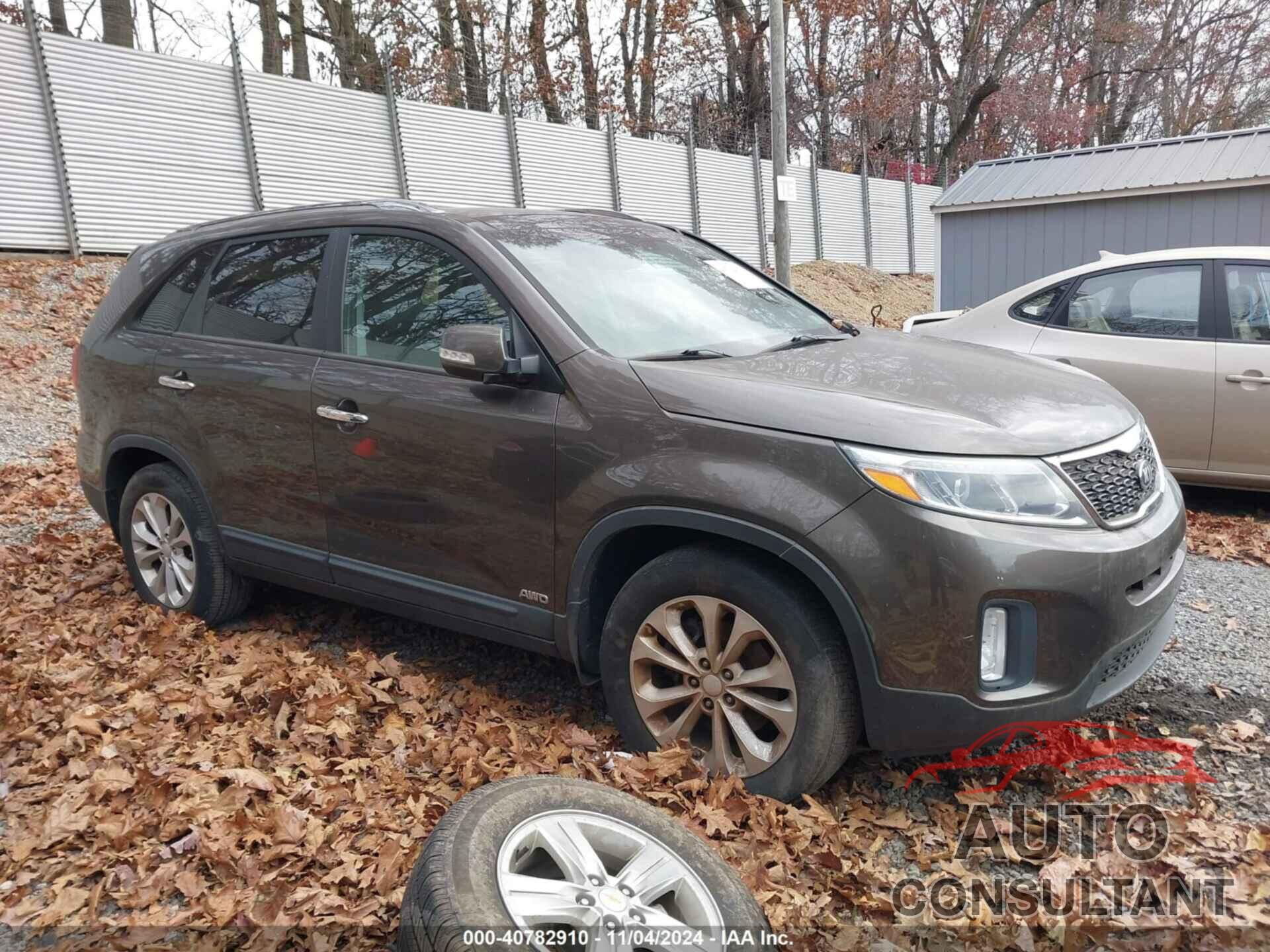 KIA SORENTO 2014 - 5XYKUDA77EG497811