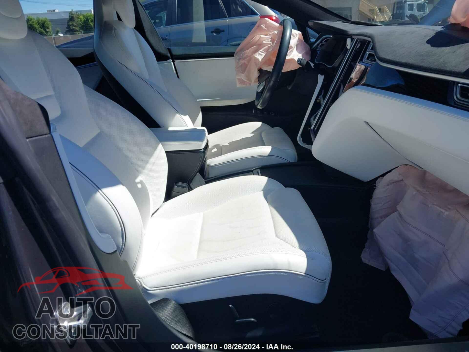 TESLA MODEL S 2017 - 5YJSA1E14HF179248