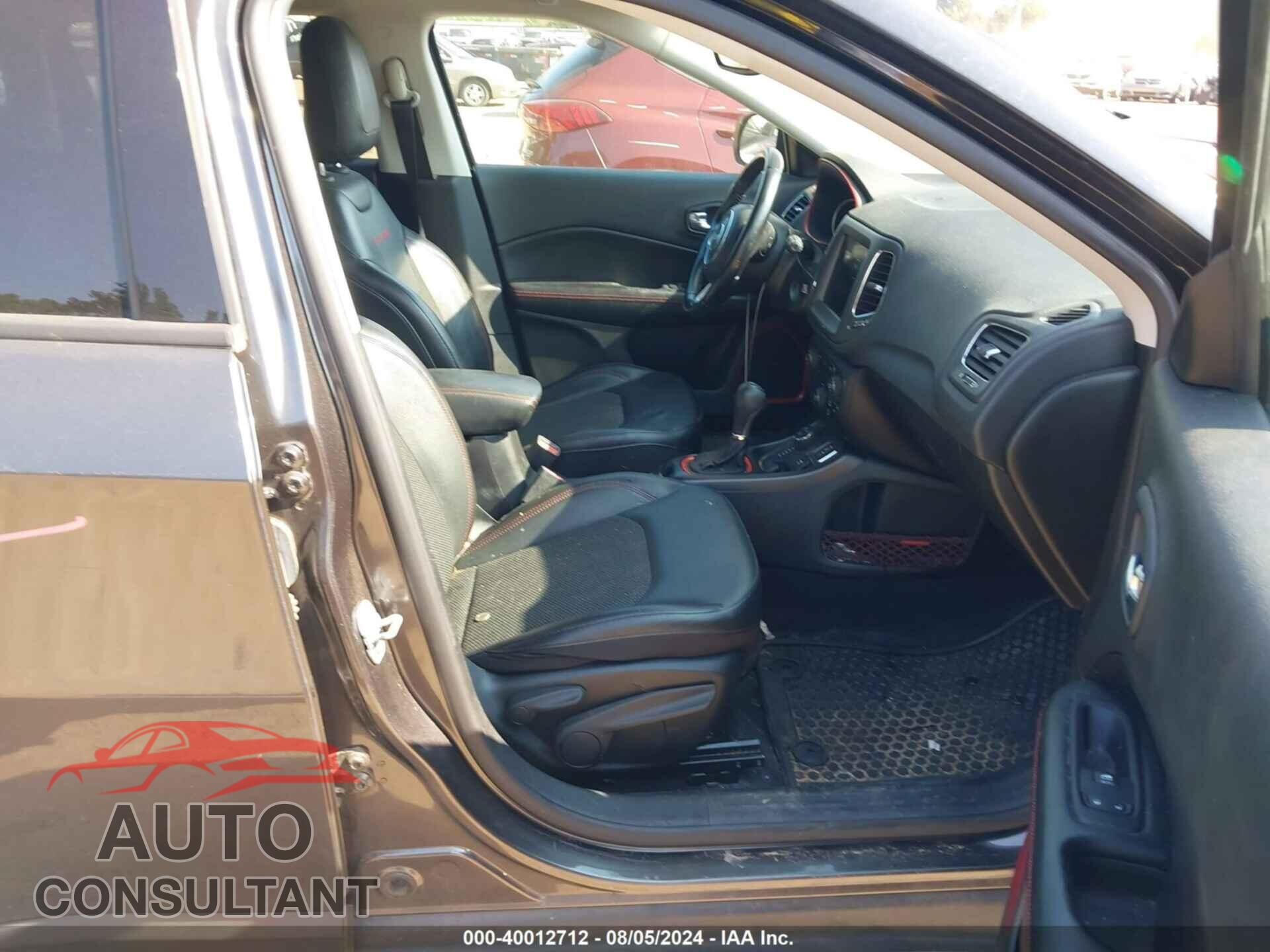 JEEP COMPASS 2020 - 3C4NJDDB7LT184303