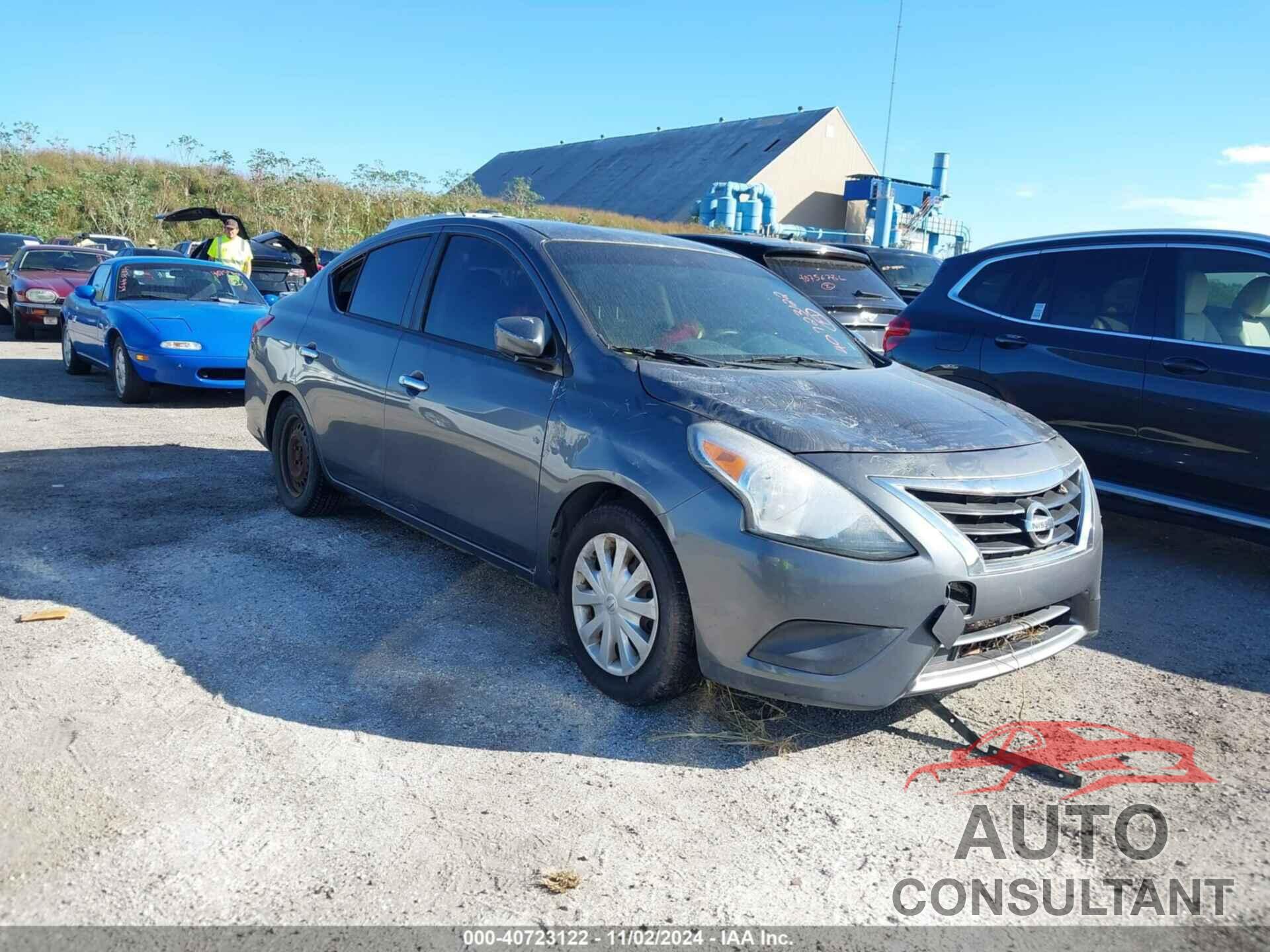 NISSAN VERSA 2017 - 3N1CN7AP7HL838434