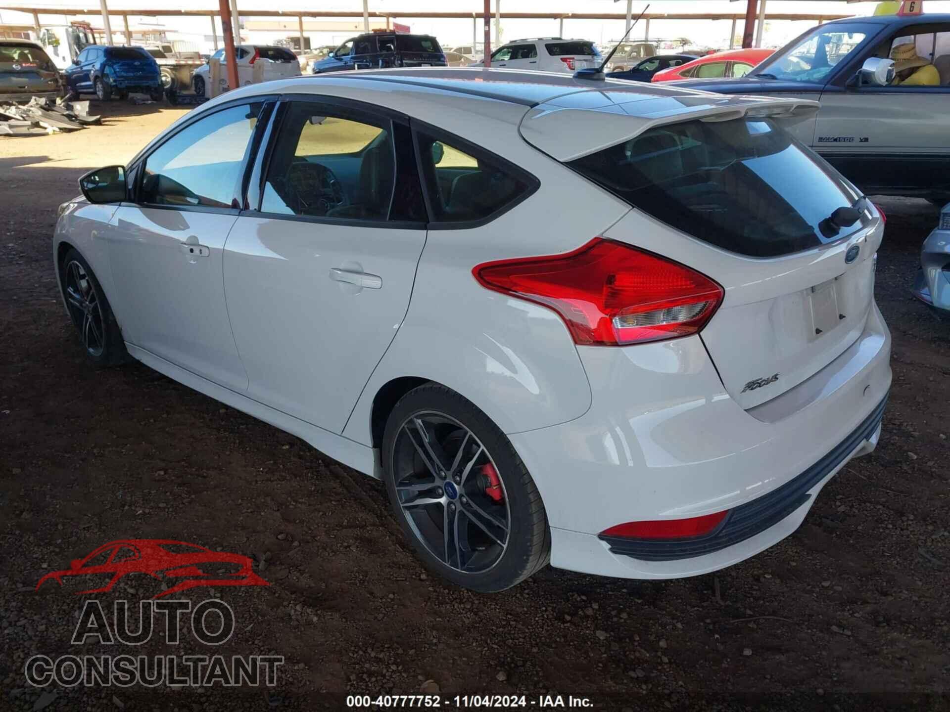 FORD FOCUS ST 2015 - 1FADP3L97FL281445