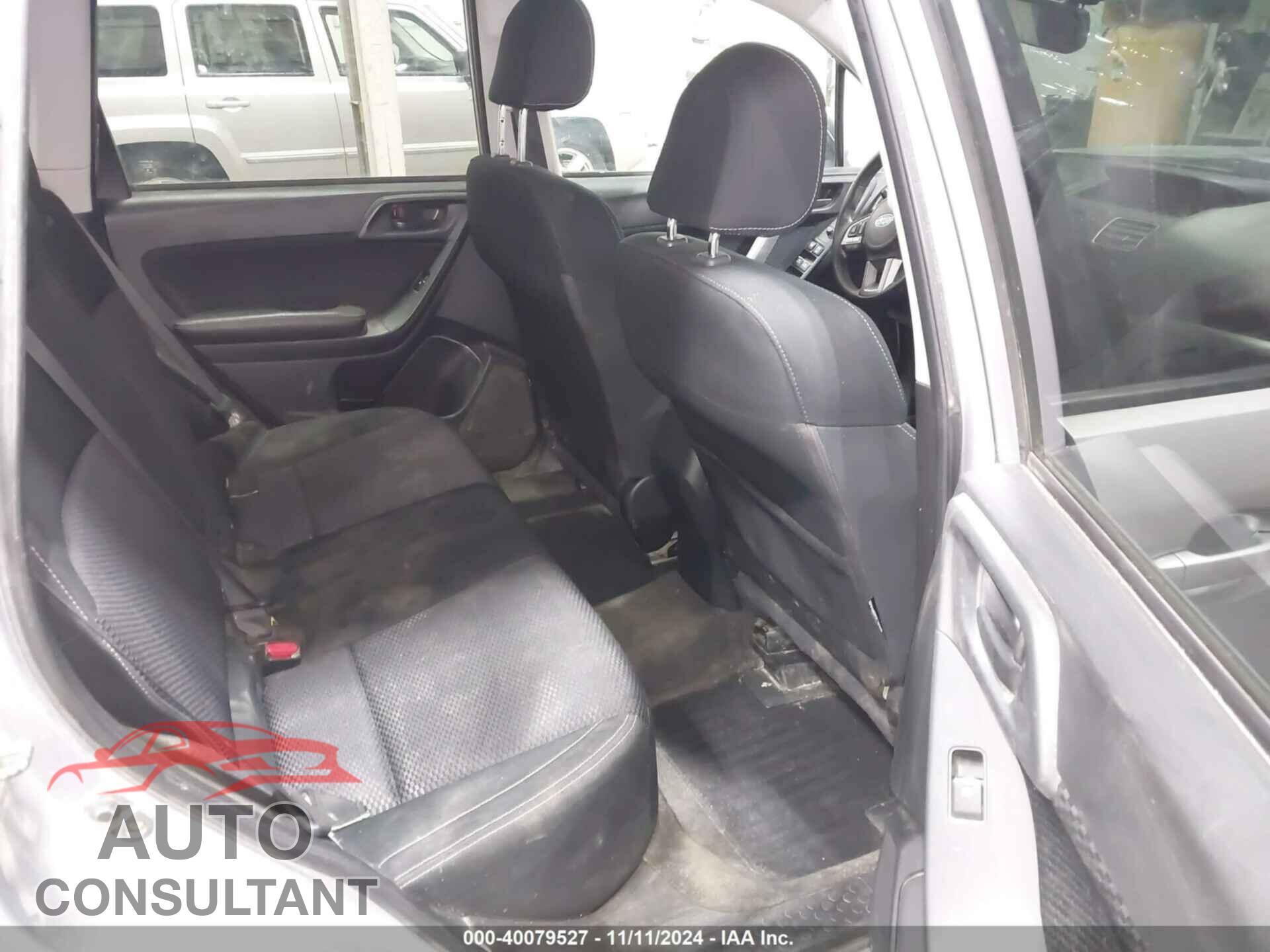SUBARU FORESTER 2017 - JF2SJAEC0HH517537