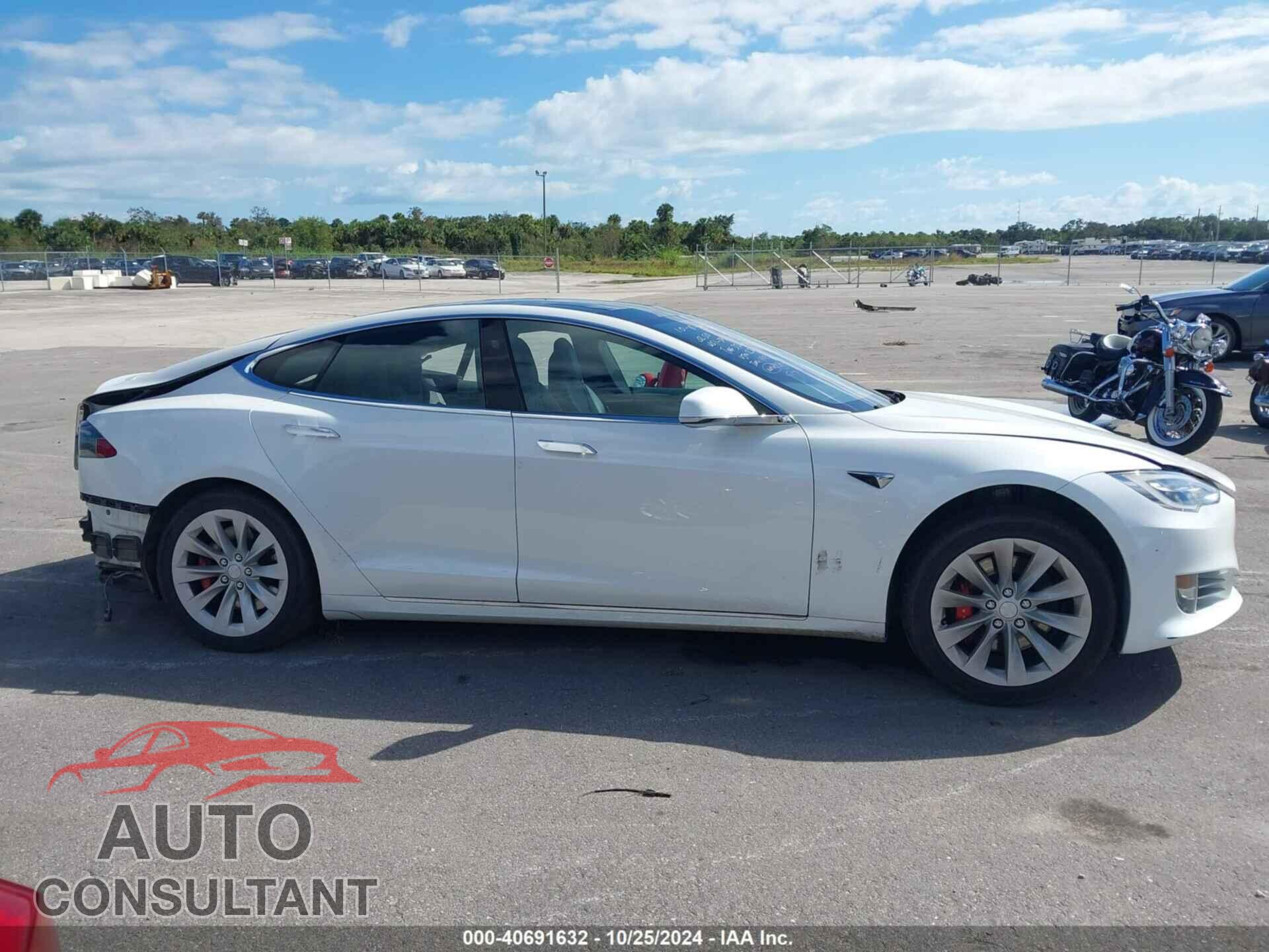 TESLA MODEL S 2018 - 5YJSA1E4XJF236469