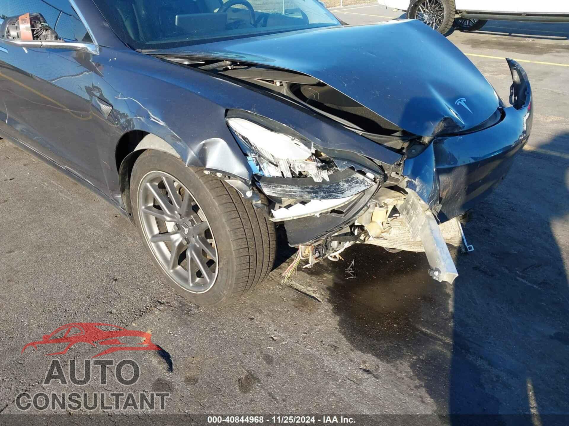 TESLA MODEL 3 2018 - 5YJ3E1EB2JF119198