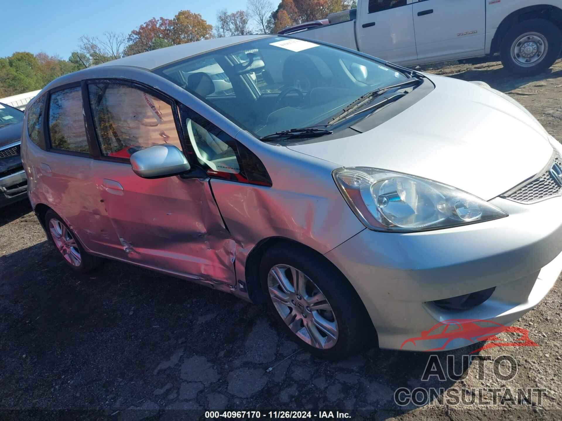 HONDA FIT 2011 - JHMGE8H63BC026969