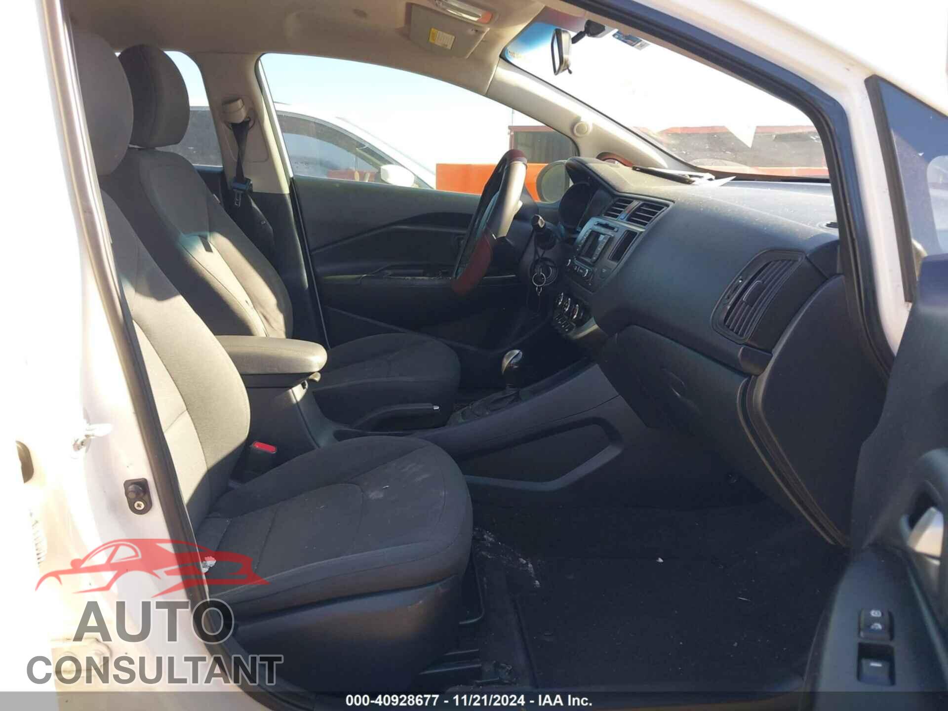 KIA RIO 2013 - KNADN5A36D6177158