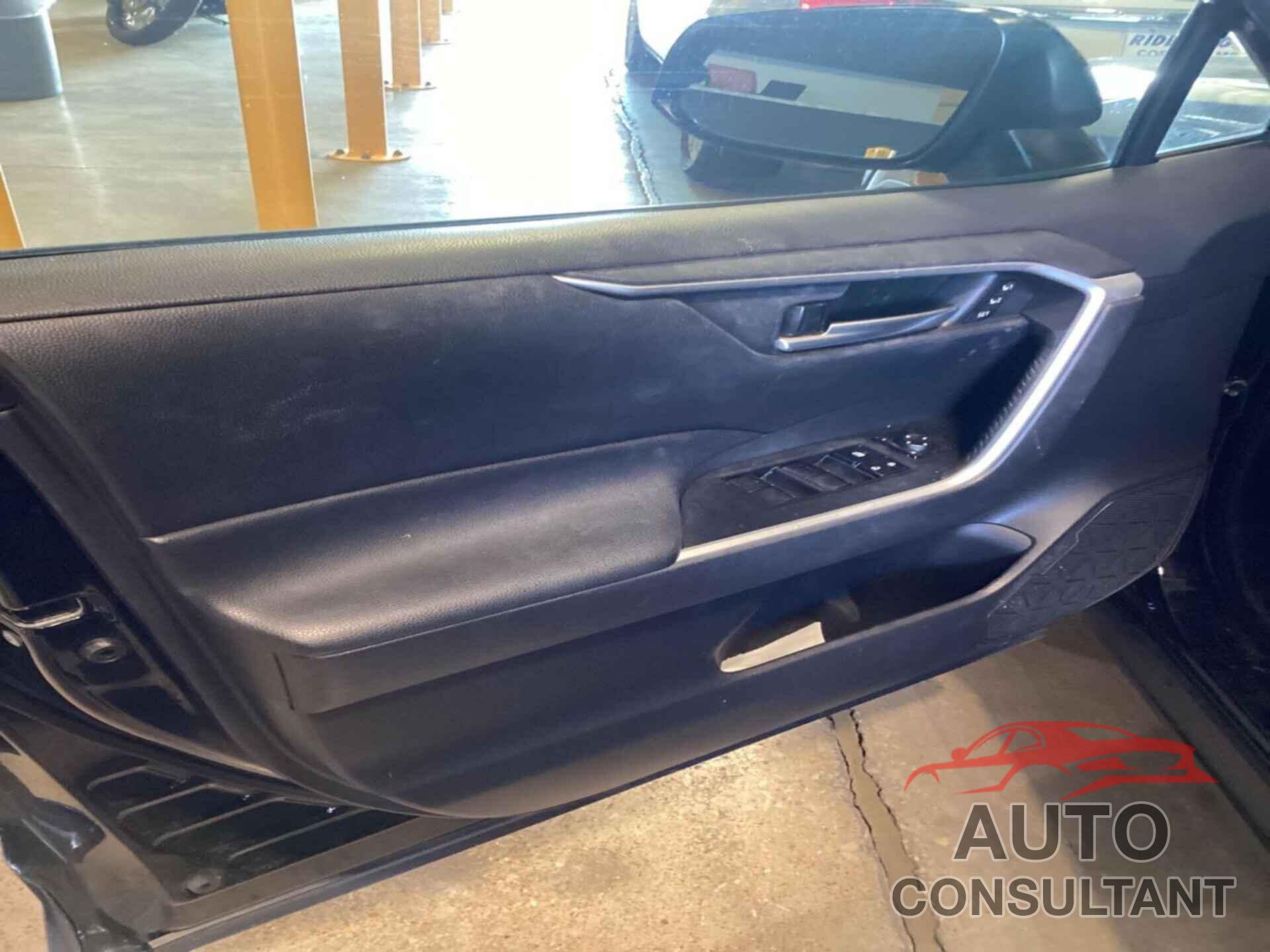 TOYOTA RAV4 HYBRID 2021 - 4T3B6RFV5MU032541