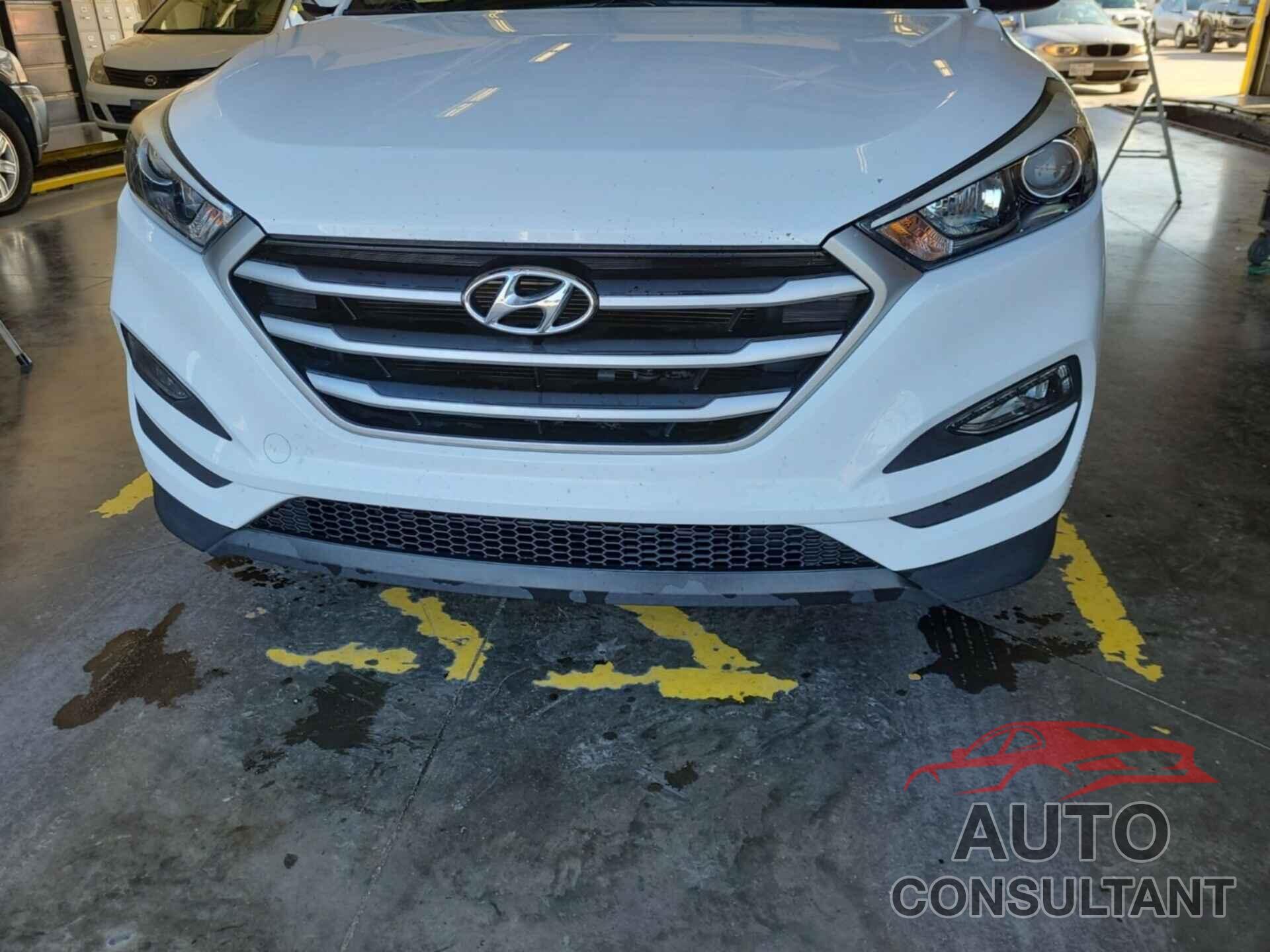 HYUNDAI TUCSON 2018 - KM8J33A46JU754072