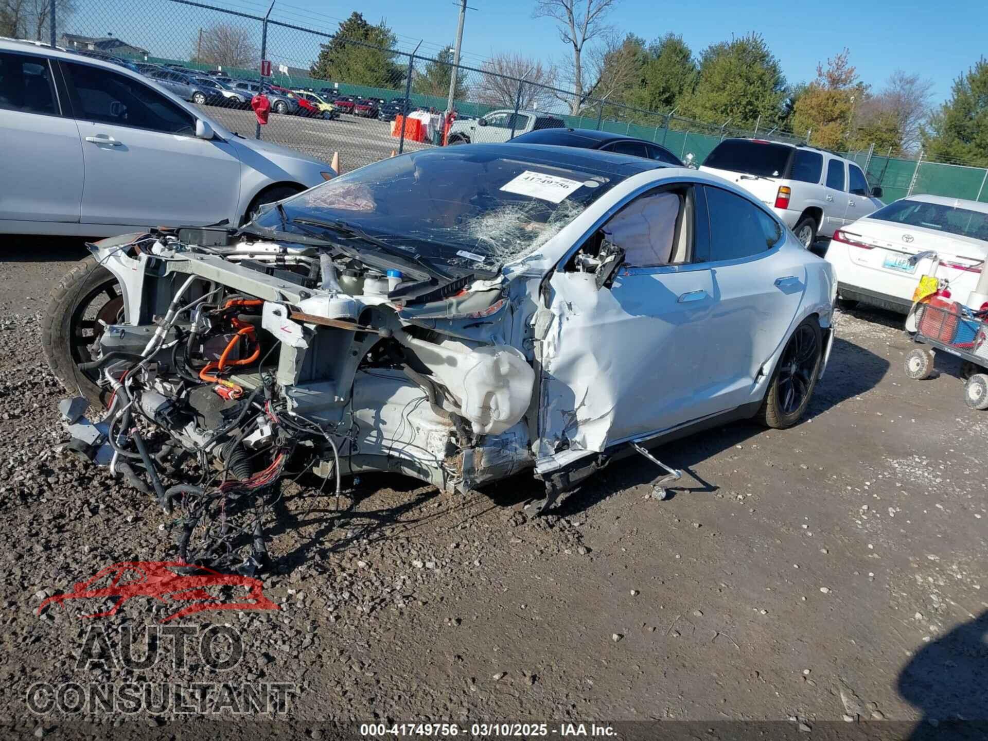 TESLA MODEL S 2013 - 5YJSA1CN5DFP26317