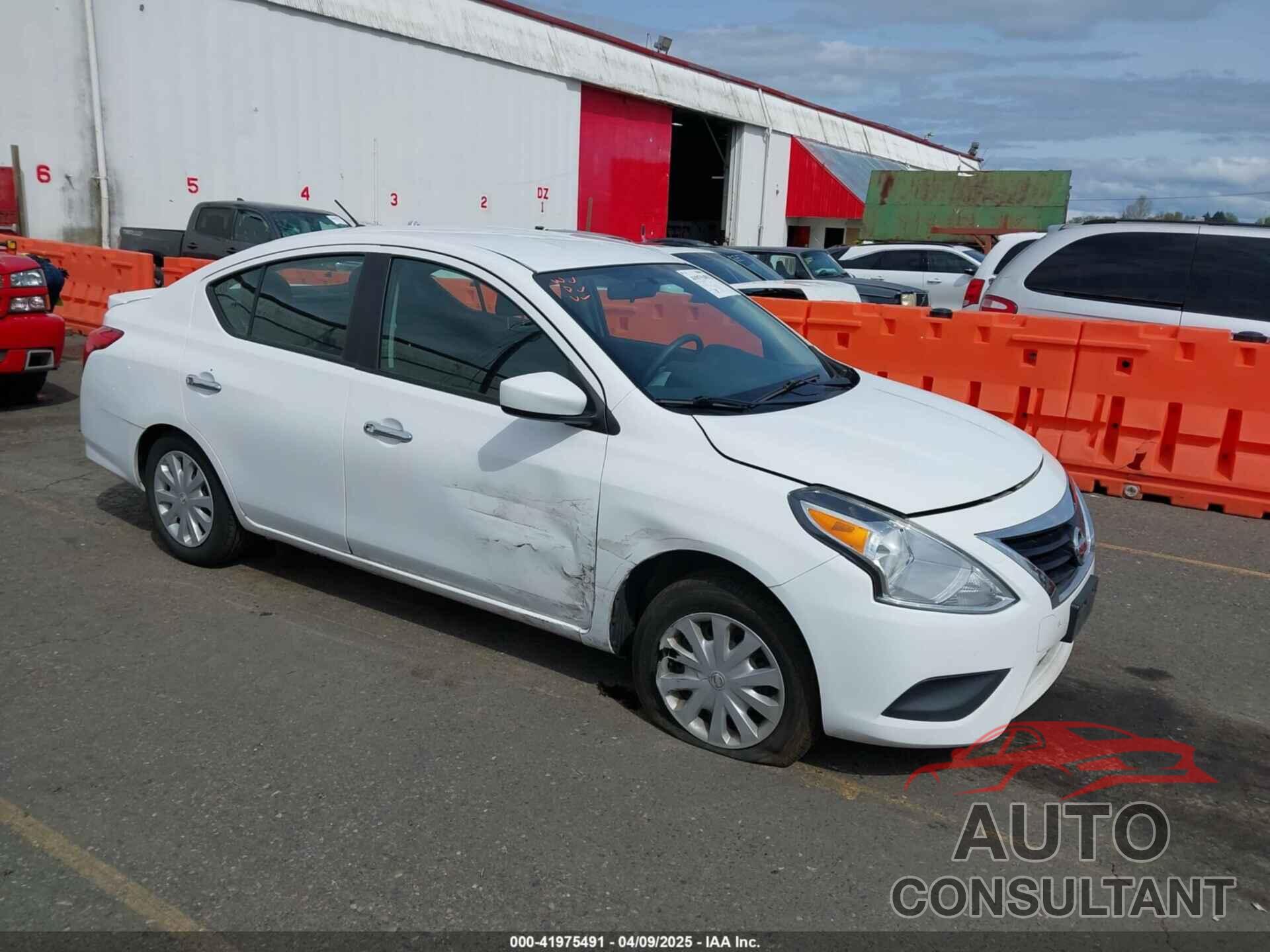 NISSAN VERSA 2019 - 3N1CN7AP6KL853028