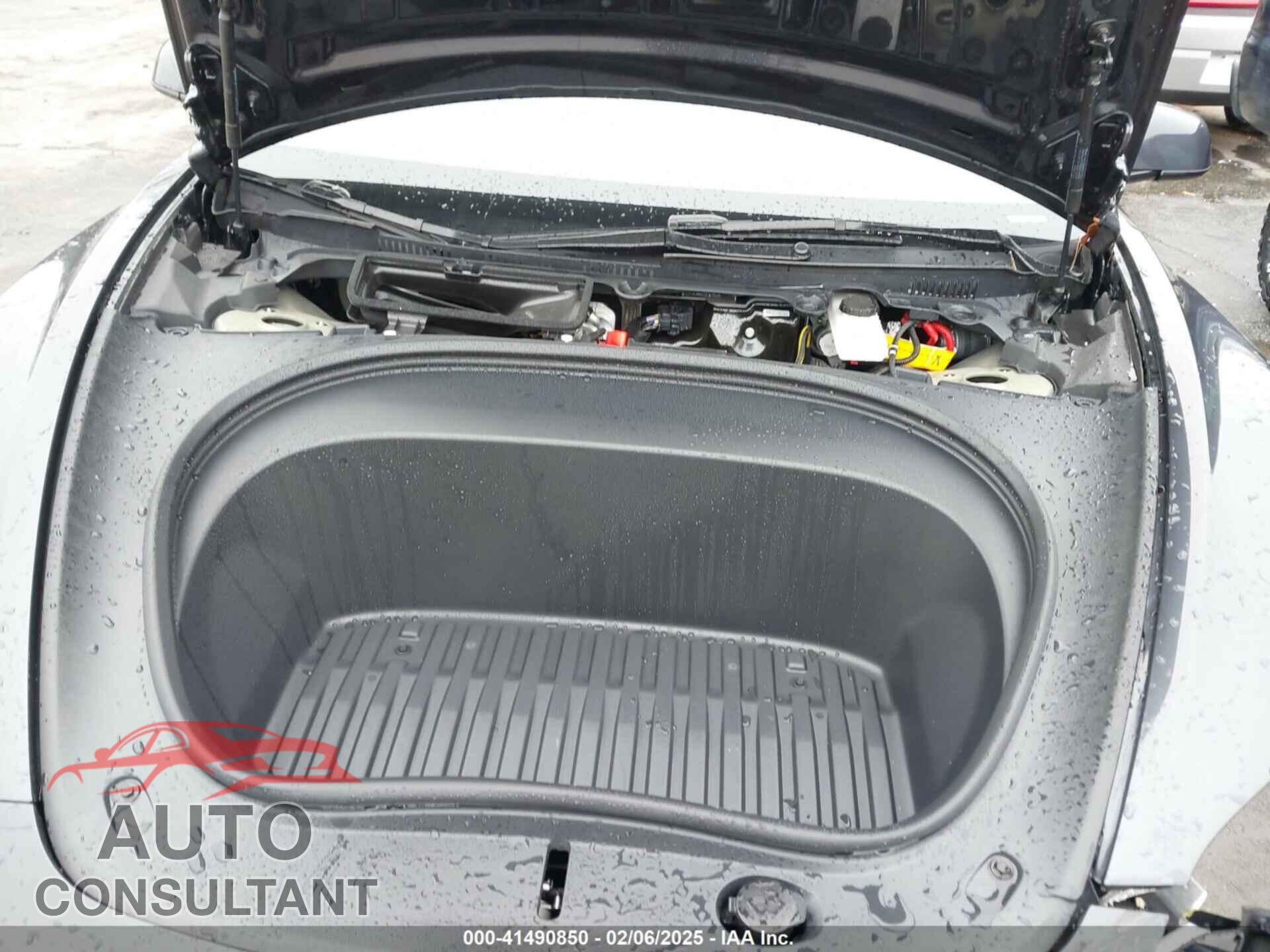 TESLA MODEL 3 2024 - 5YJ3E1EAXRF853199