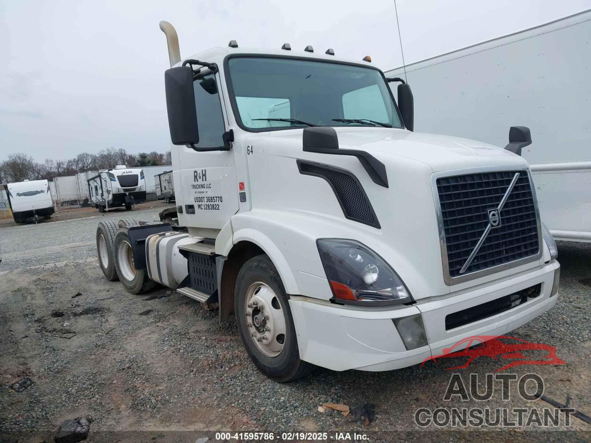 VOLVO VN 2016 - 4V4NC9EH0GN944088