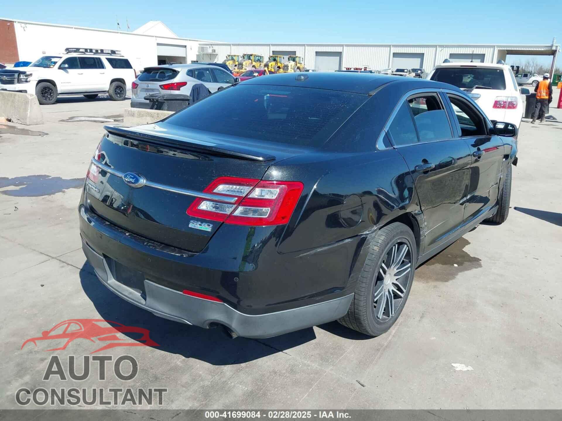 FORD TAURUS 2015 - 1FAHP2KT7FG179922