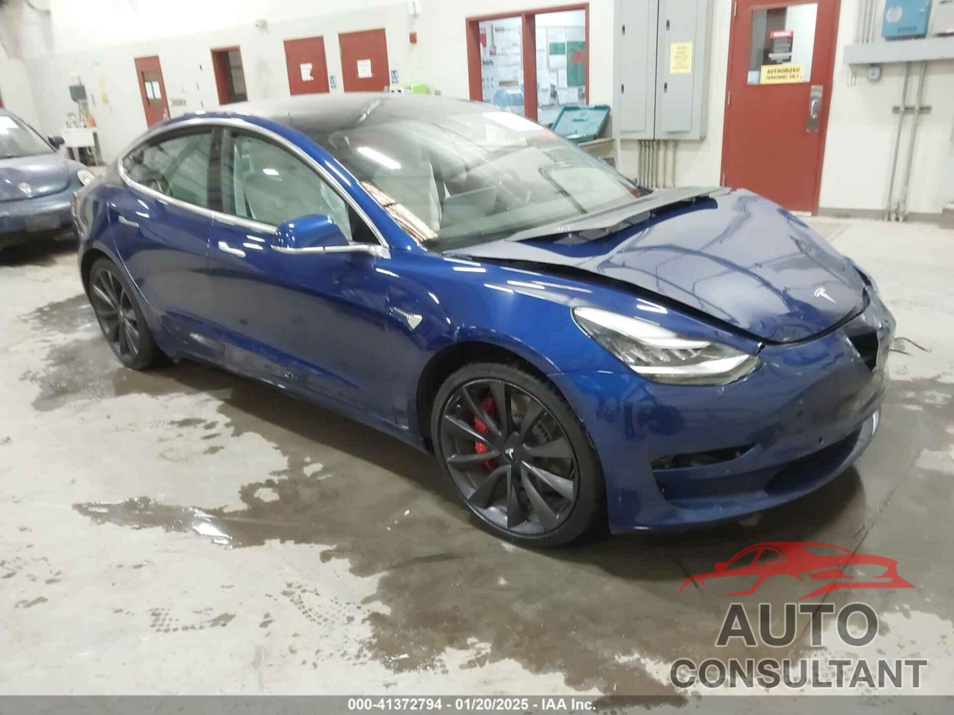 TESLA MODEL 3 2020 - 5YJ3E1EC7LF641885