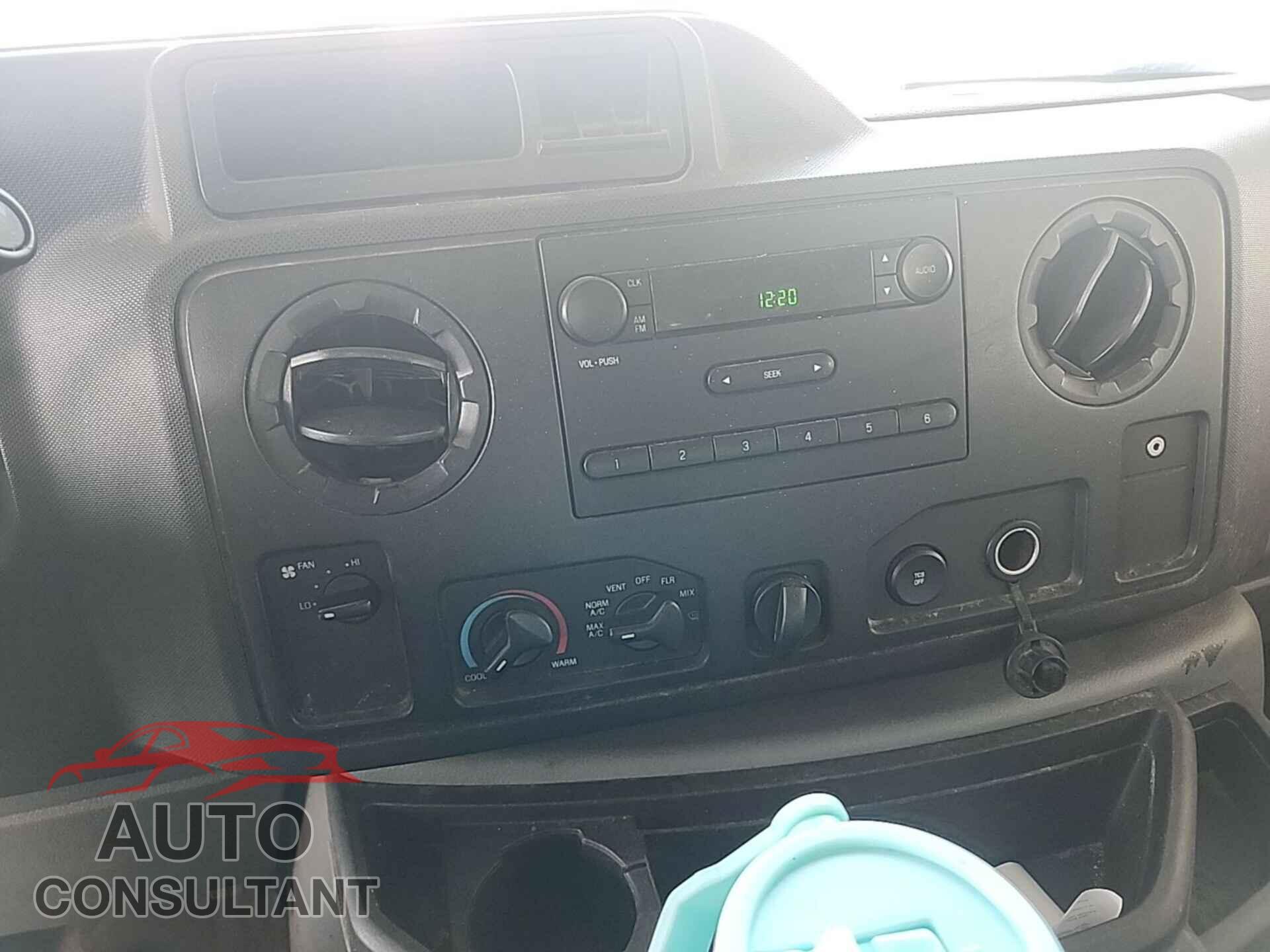 FORD E-150 2014 - 1FTNE1EW8EDA98592