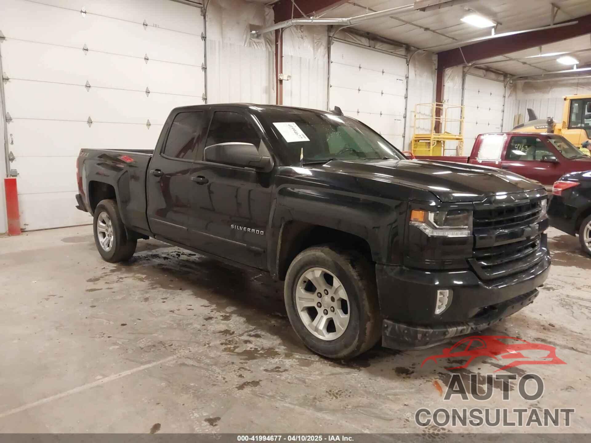 CHEVROLET SILVERADO 1500 2018 - 1GCVKREC2JZ230093