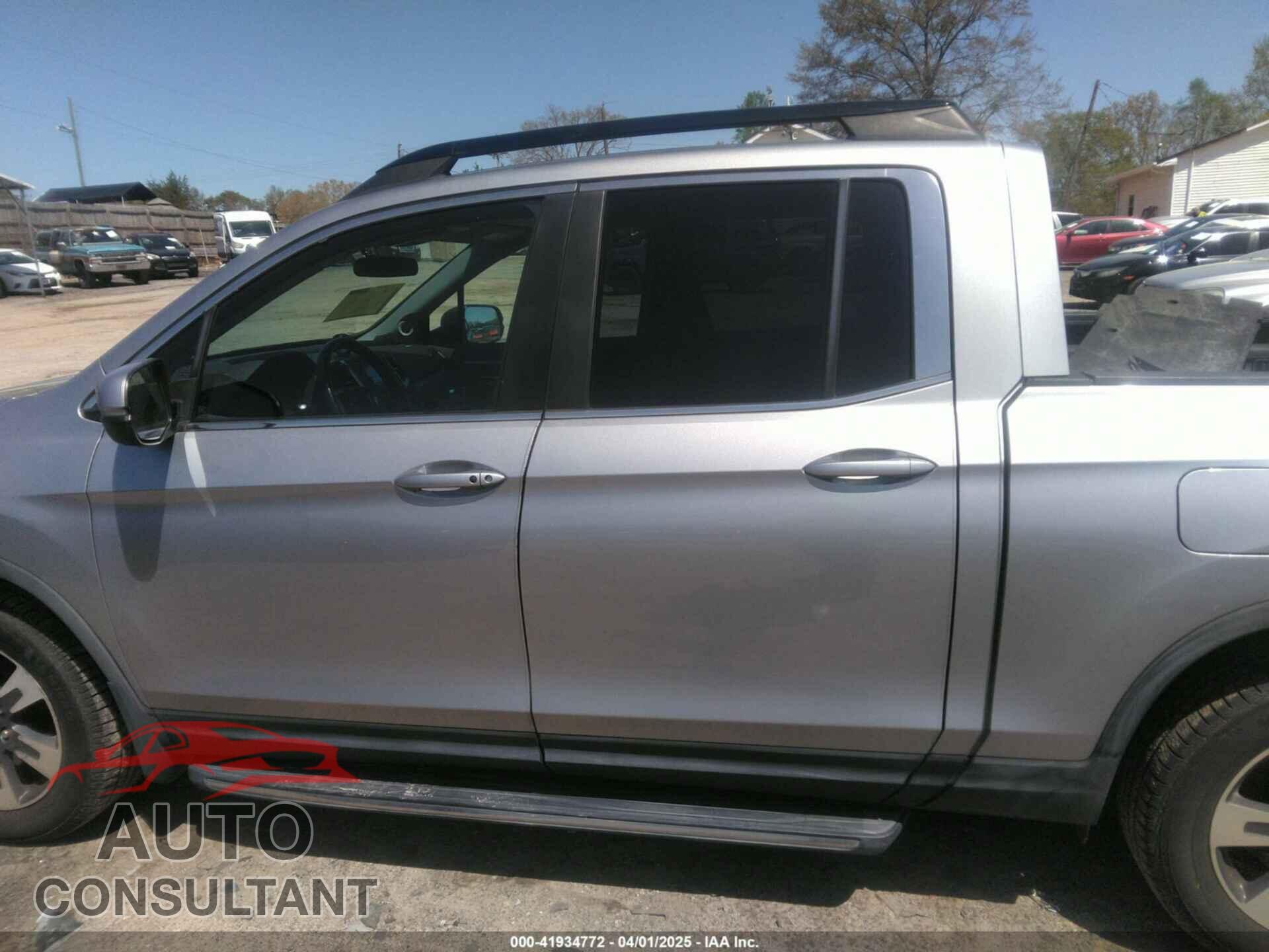 HONDA RIDGELINE 2017 - 5FPYK2F58HB005608