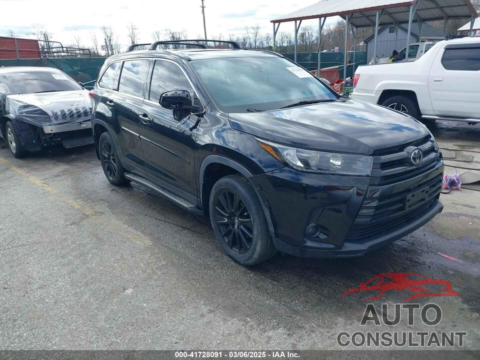 TOYOTA HIGHLANDER 2019 - 5TDJZRFH2KS625530